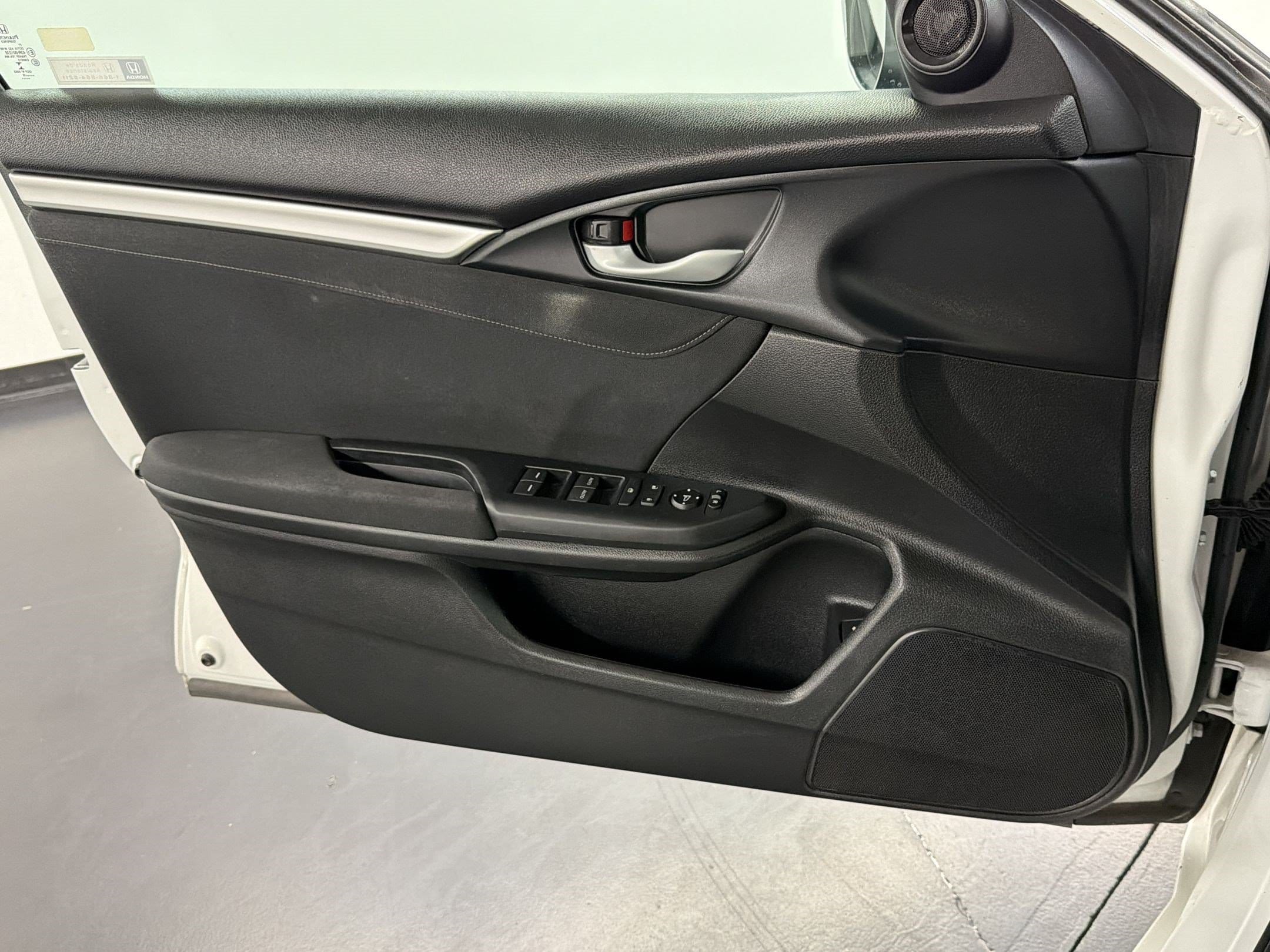 2018 Honda Civic EX - Photo 26