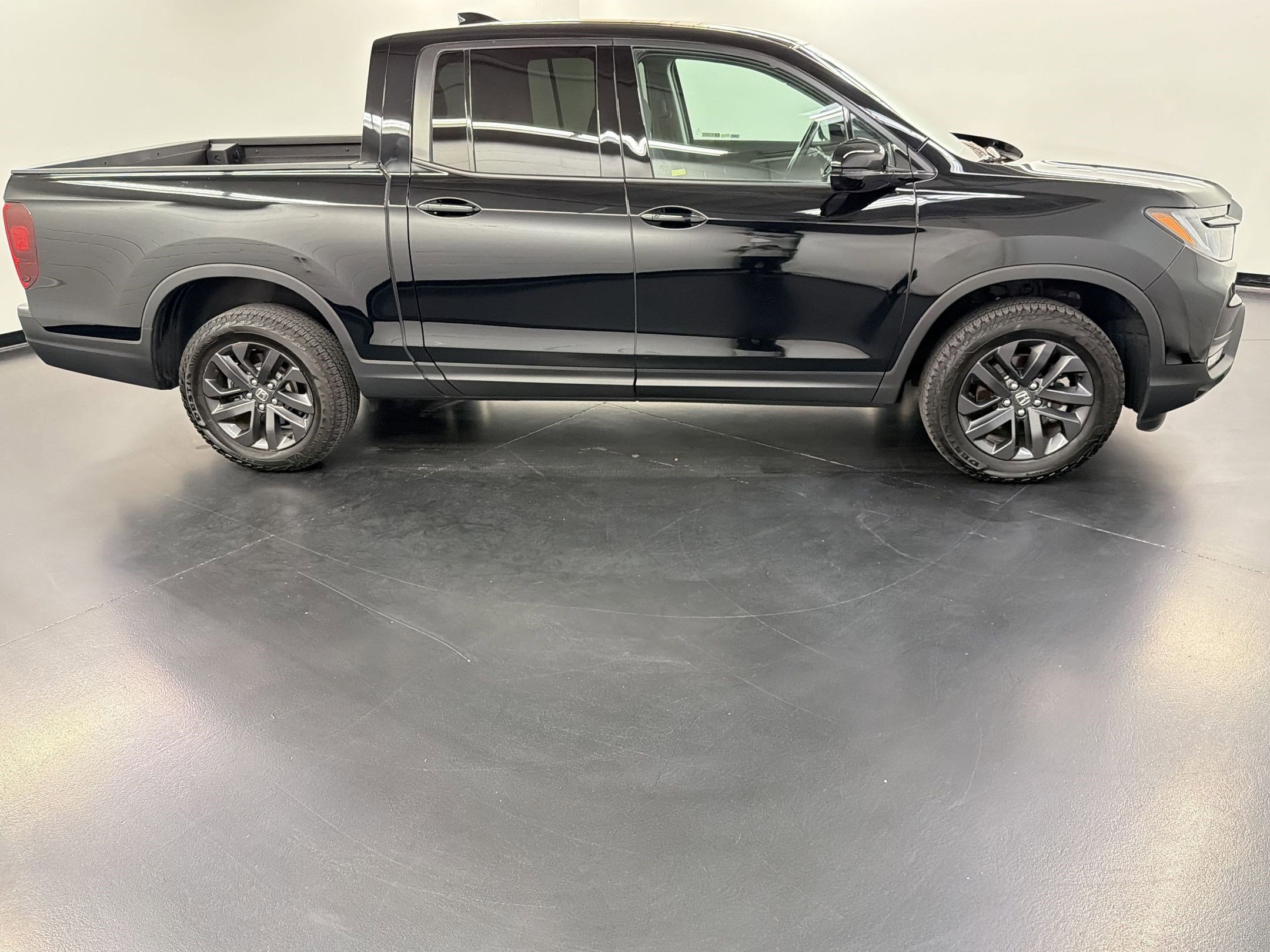 2024 Honda Ridgeline Sport - Photo 8