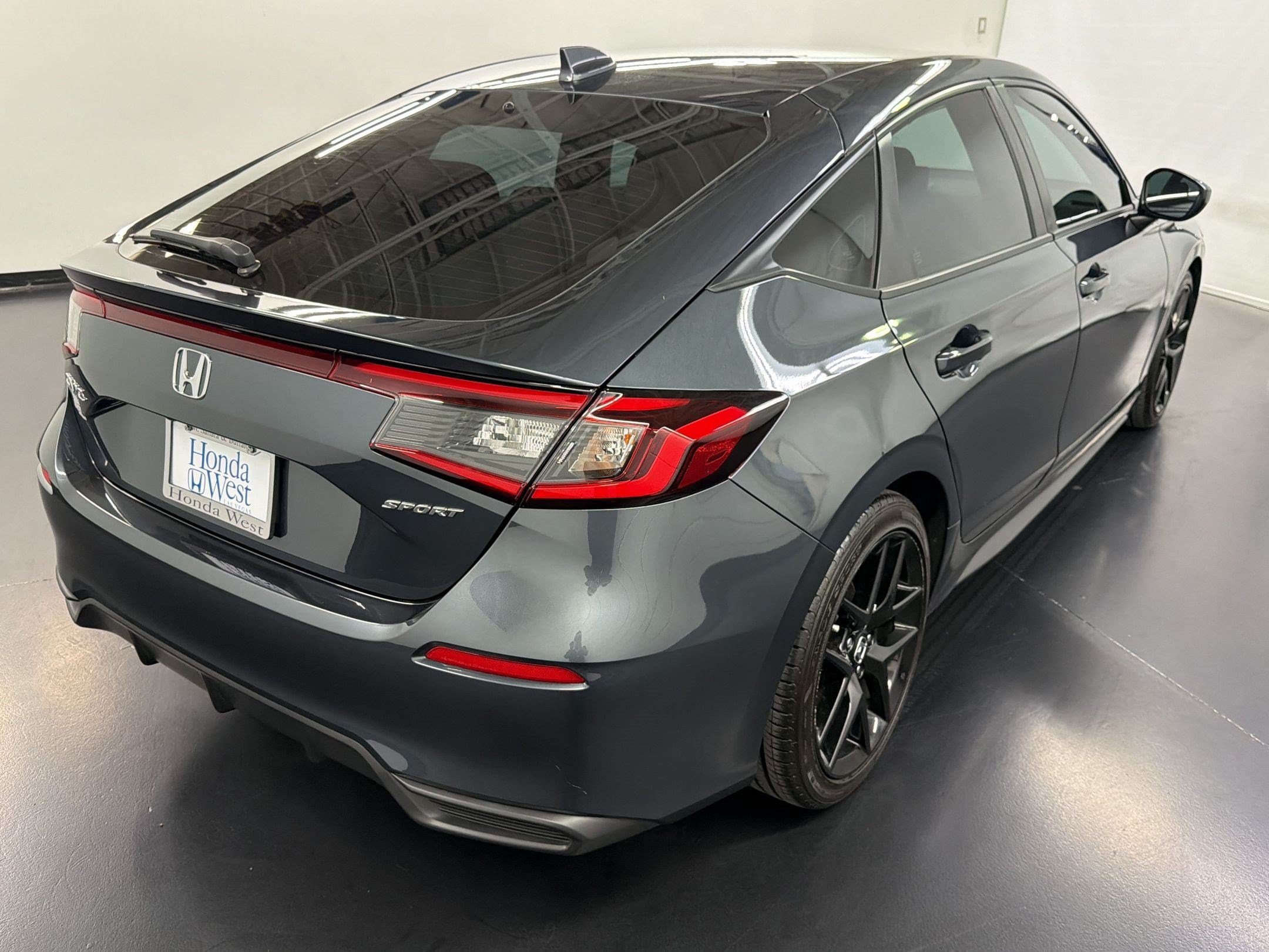 2025 Honda Civic Hatchback Sport - Photo 9