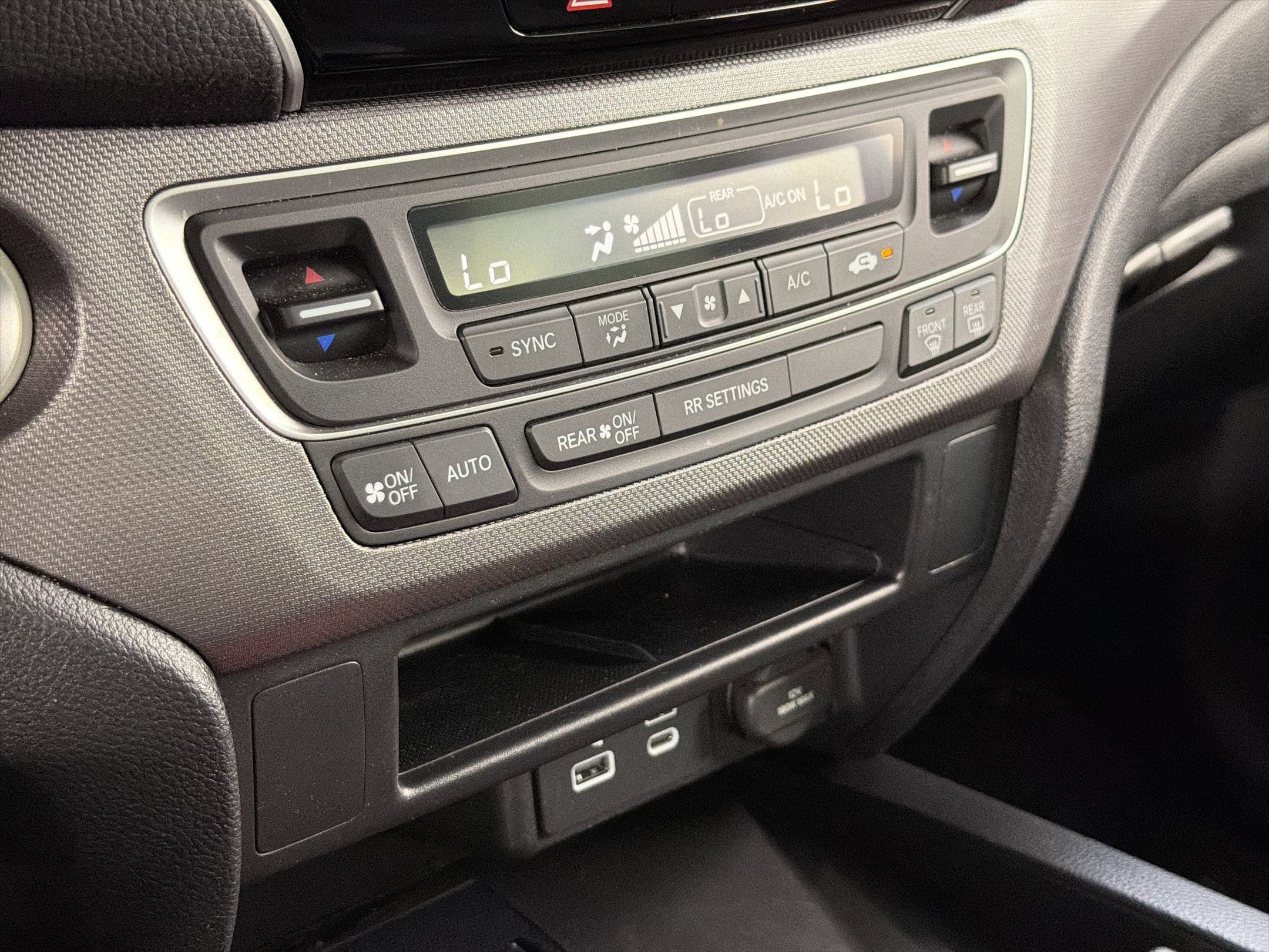 2024 Honda Ridgeline Sport - Photo 16