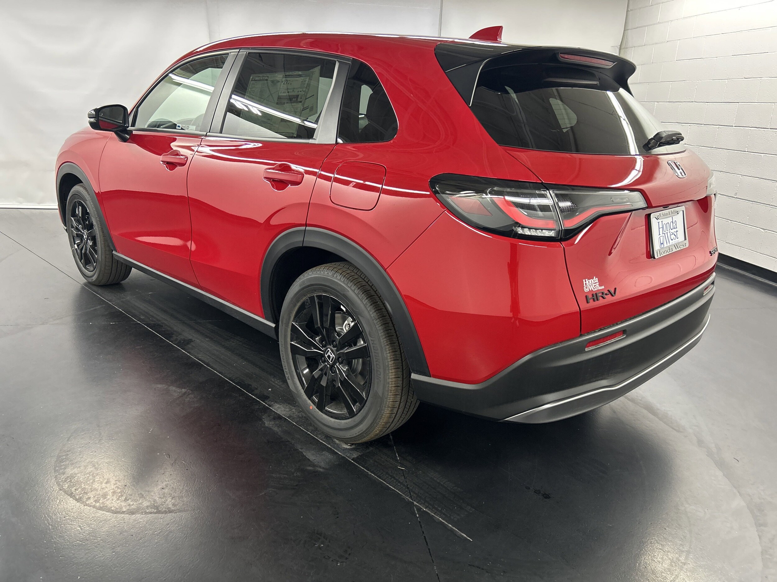 2026 Honda HR-V Sport photo 4