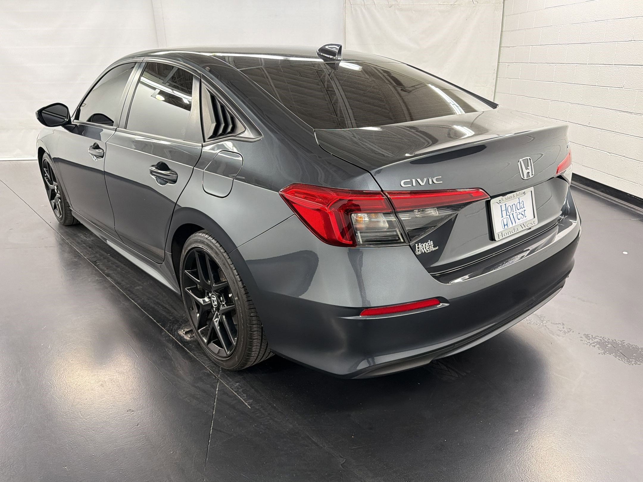 2024 Honda Civic Sport photo 2