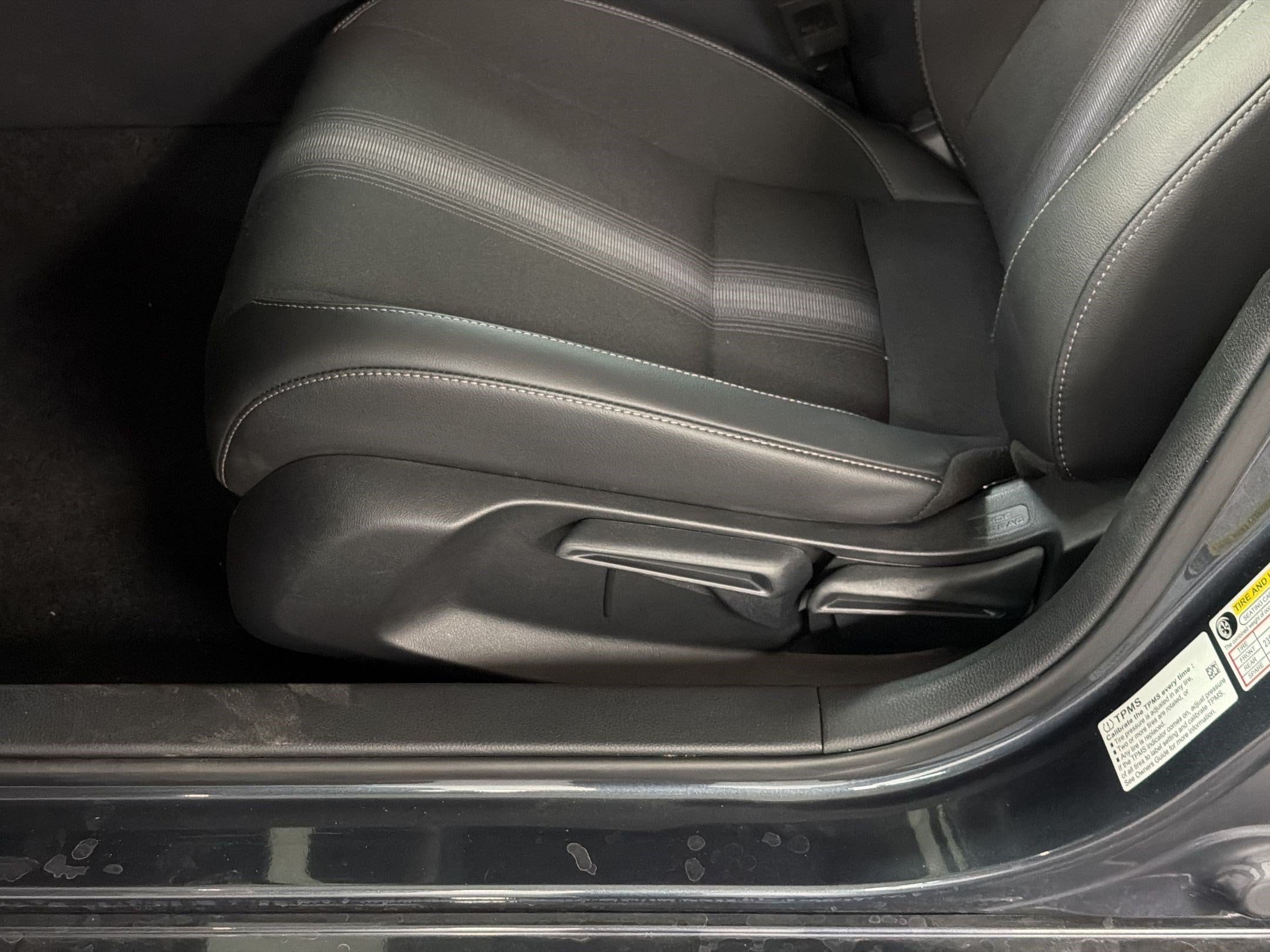 2025 Honda Civic Hatchback Sport - Photo 16
