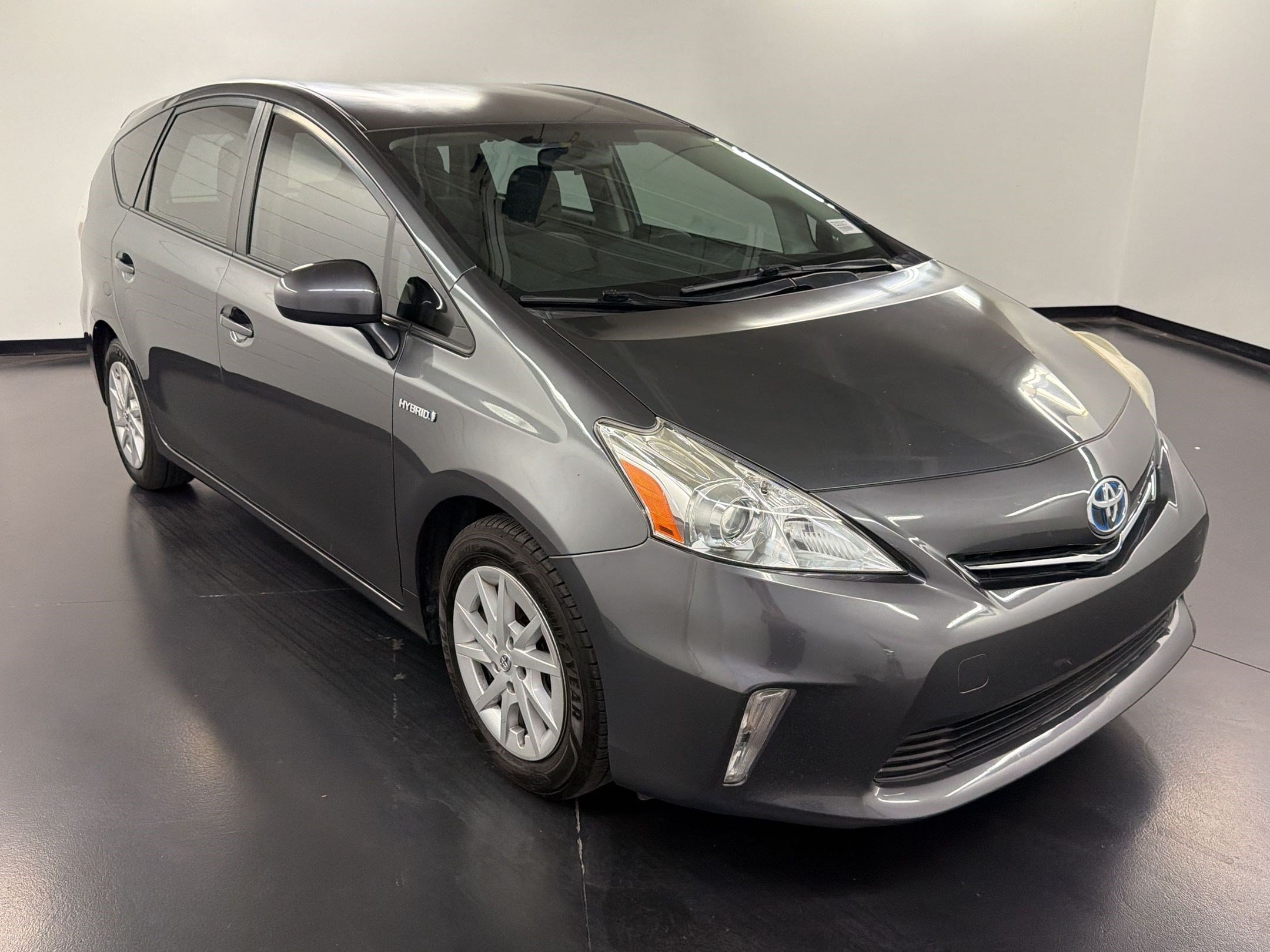 Prius V Two Wagon