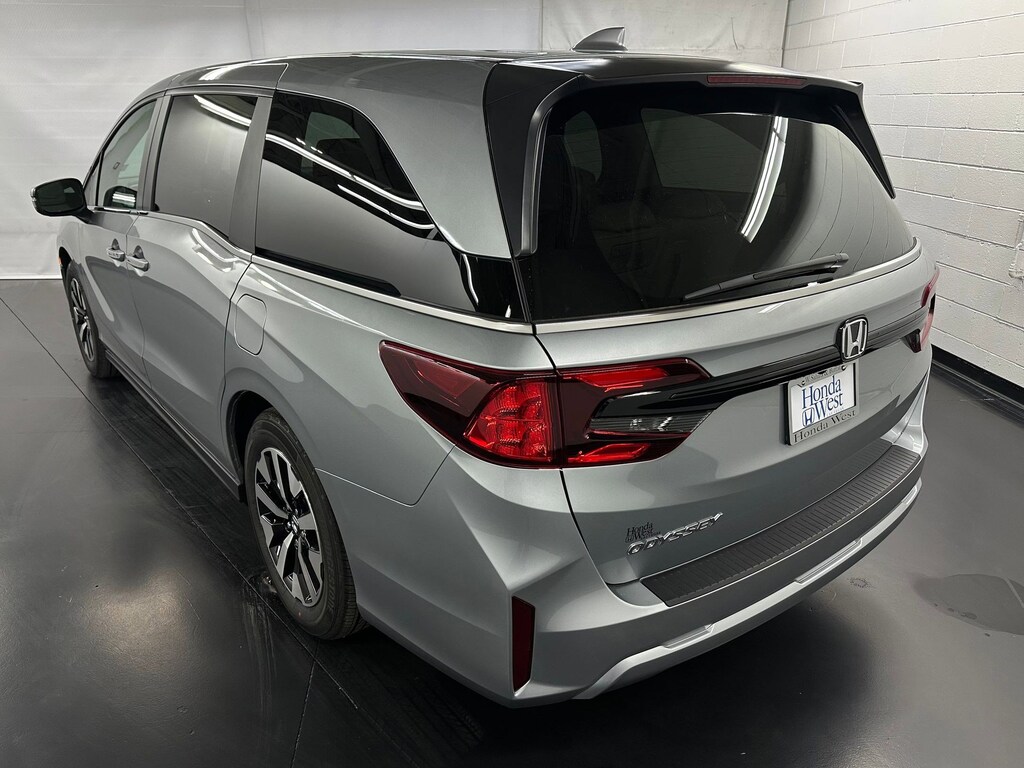 New 2026 Honda Odyssey EX-L Van Passenger