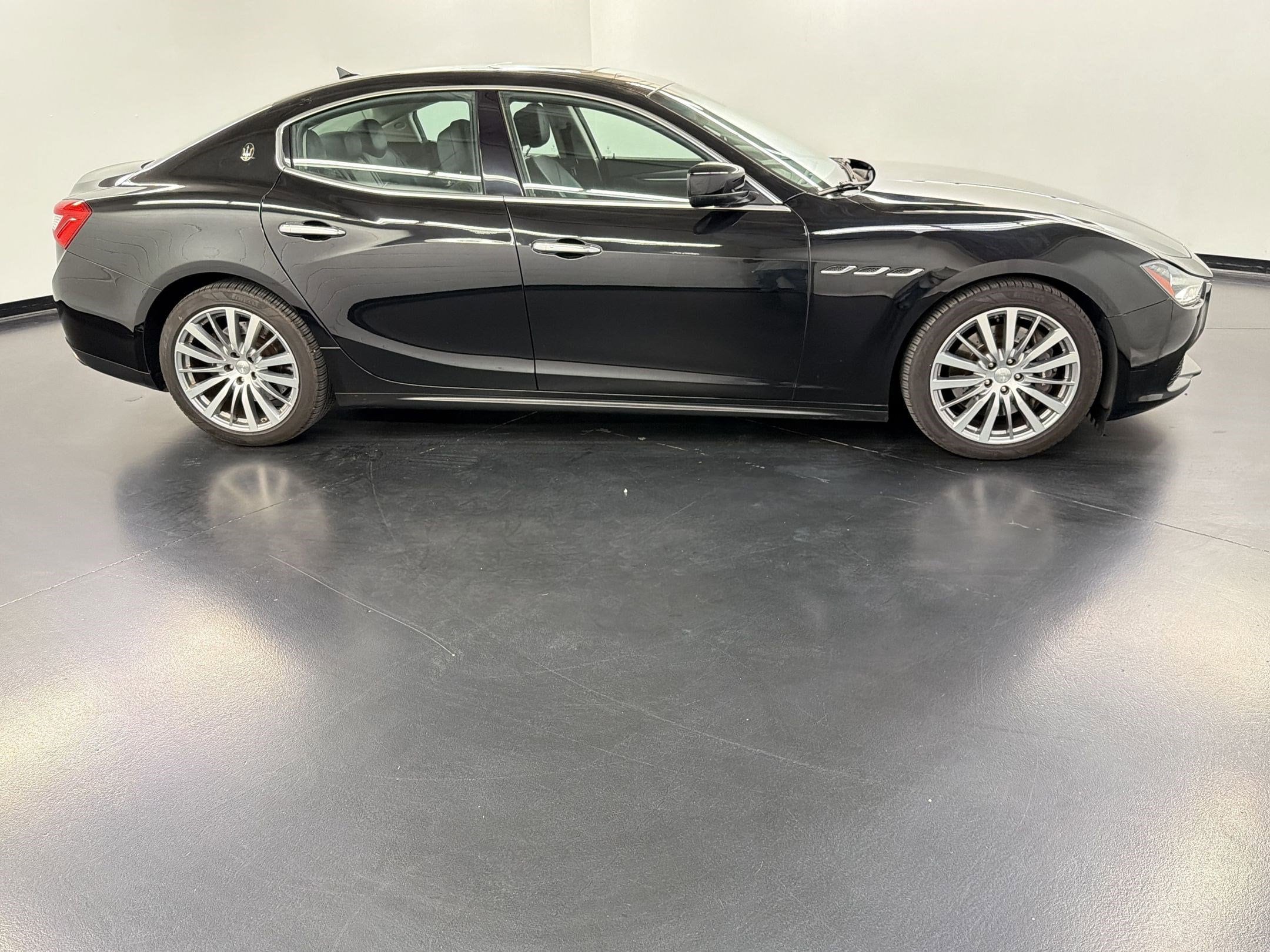 2015 Maserati Ghibli 4dr Sdn photo 3