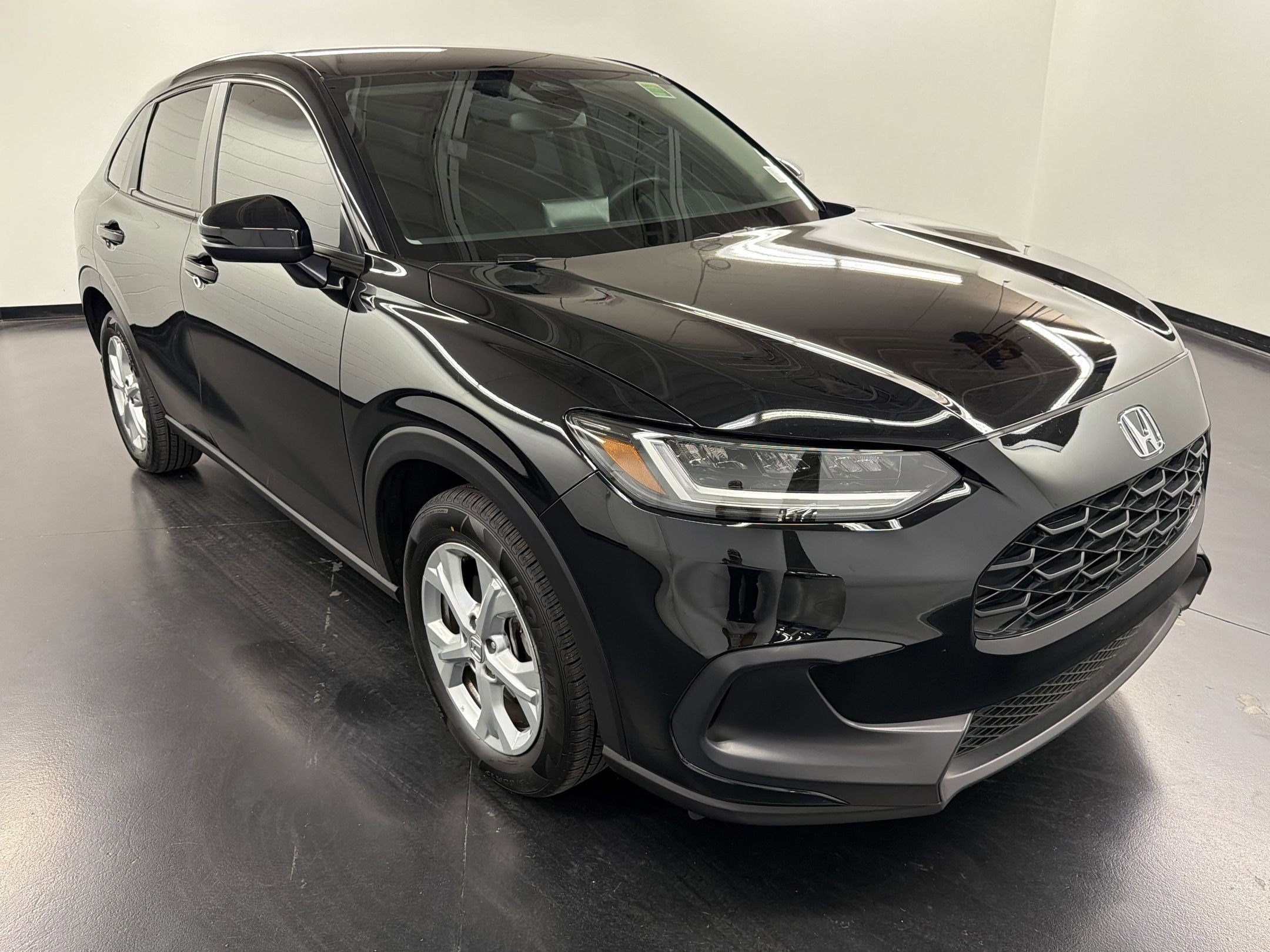 2025 Honda HR-V LX photo 6