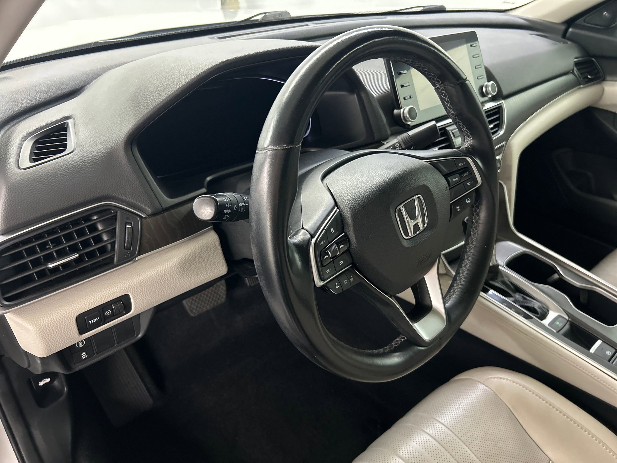 2020 Honda Accord EX-L photo 4