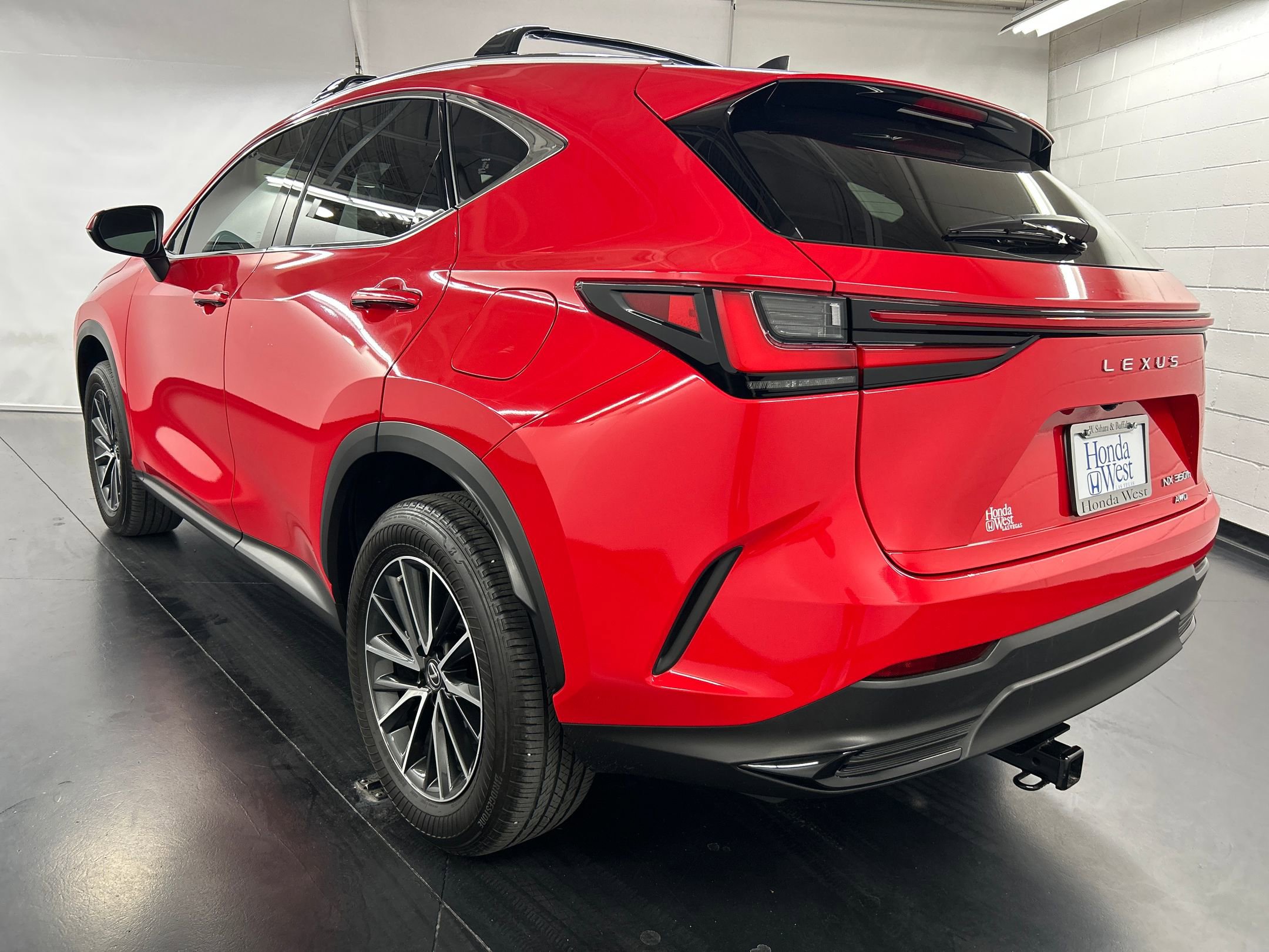 2022 Lexus NX 350h photo 3
