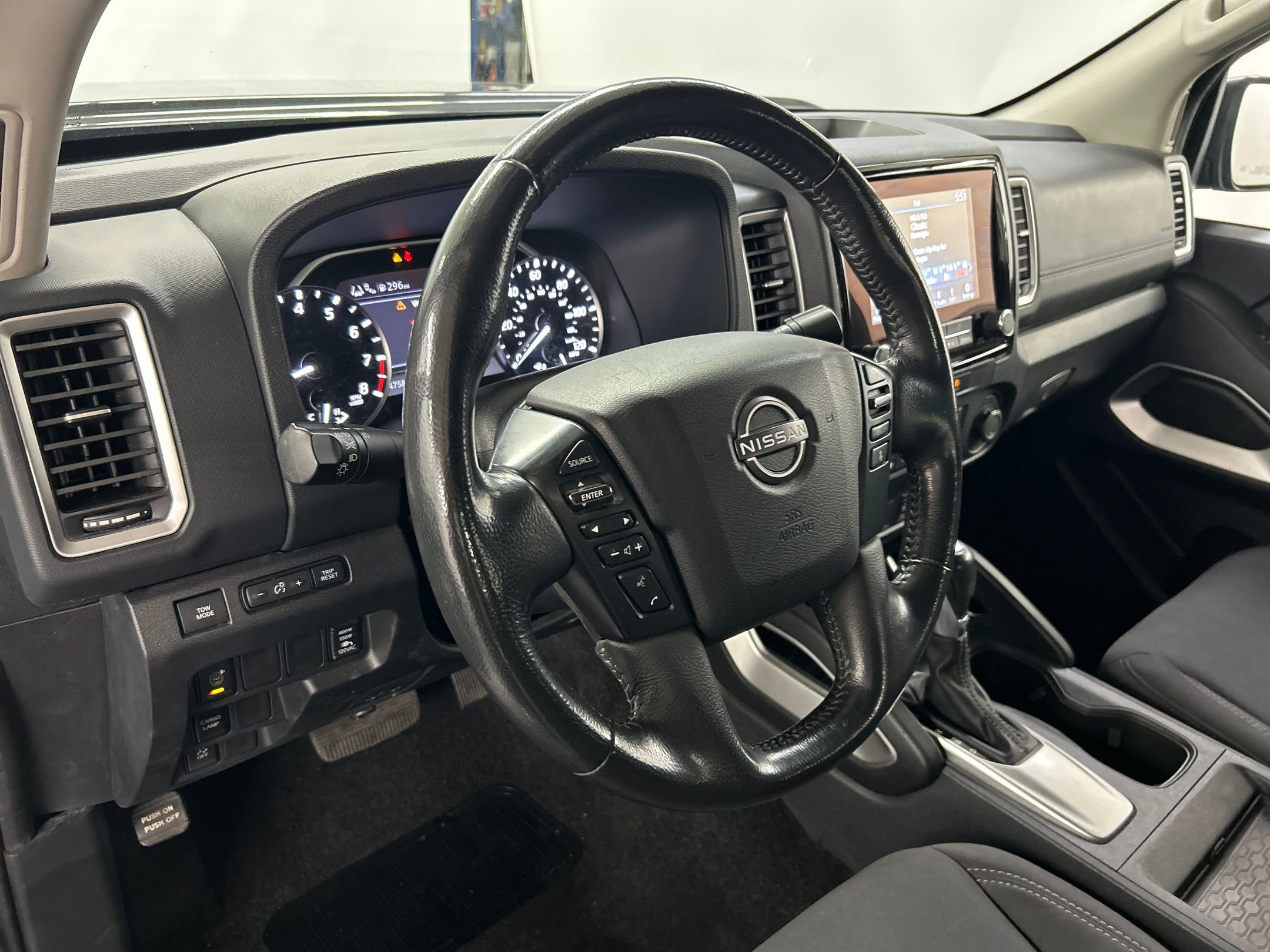 2022 Nissan Frontier SV photo 4