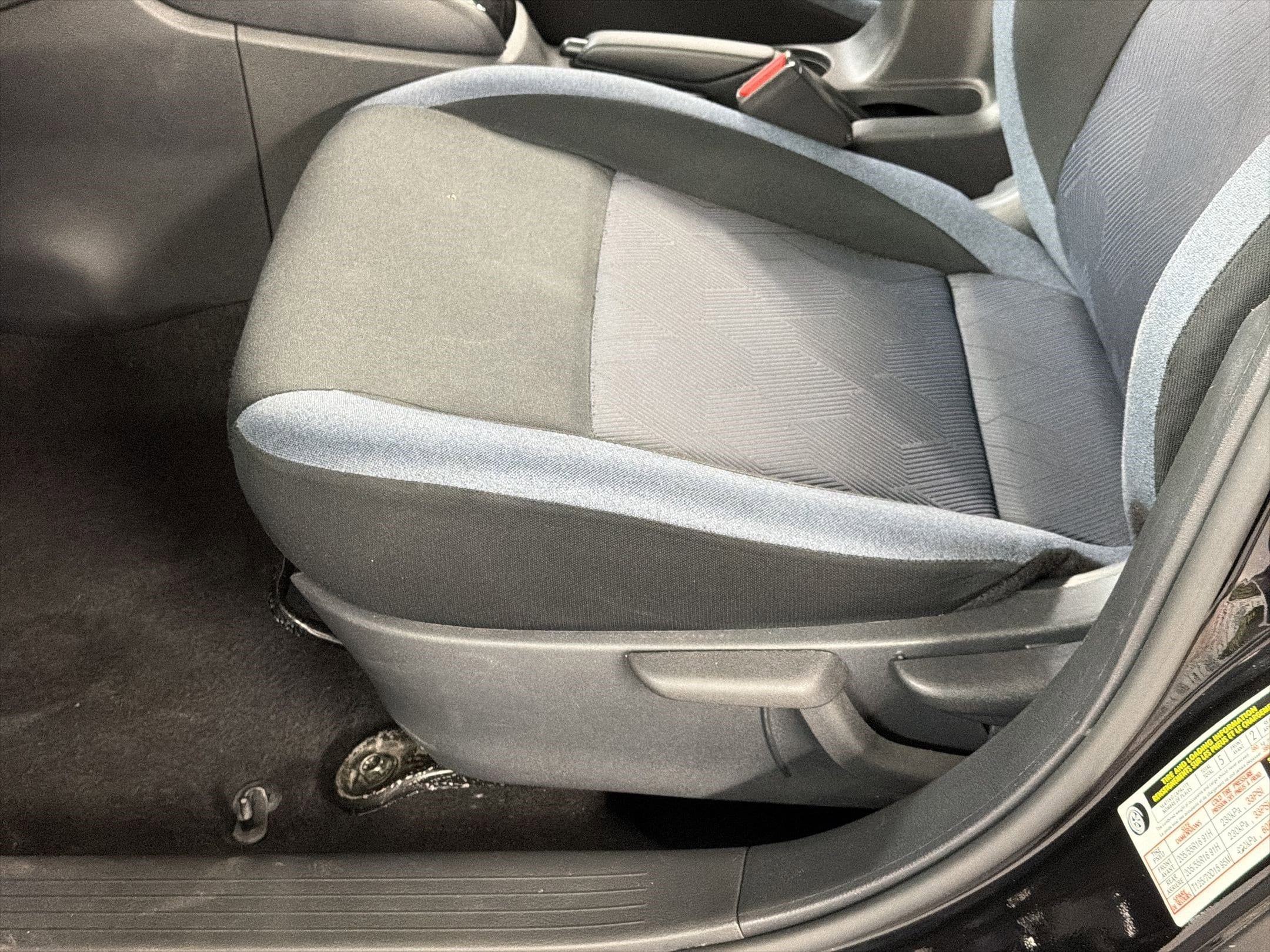 2025 Nissan Versa Sedan SV - Photo 13