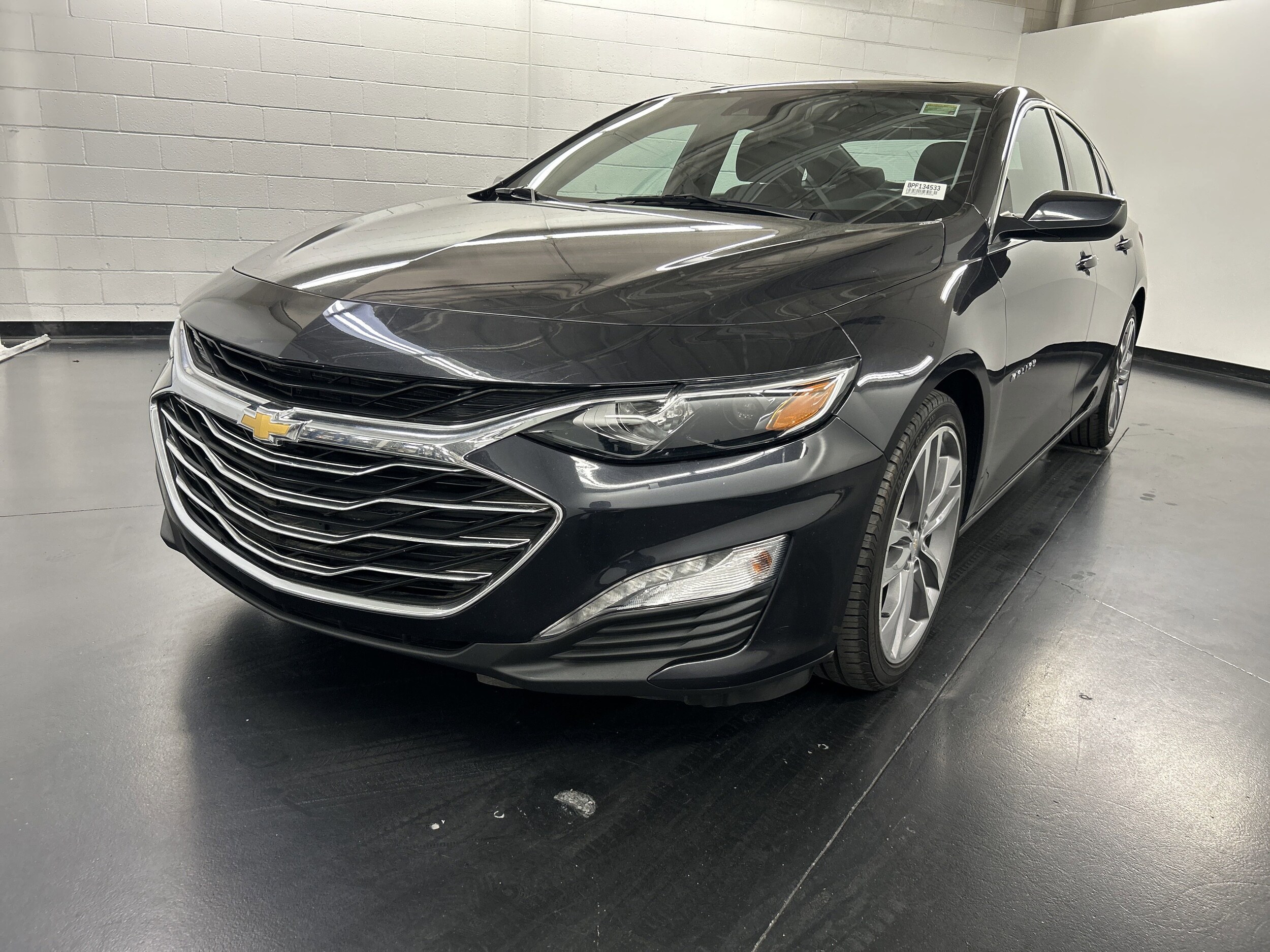 2023 Chevrolet Malibu 1LT photo 3