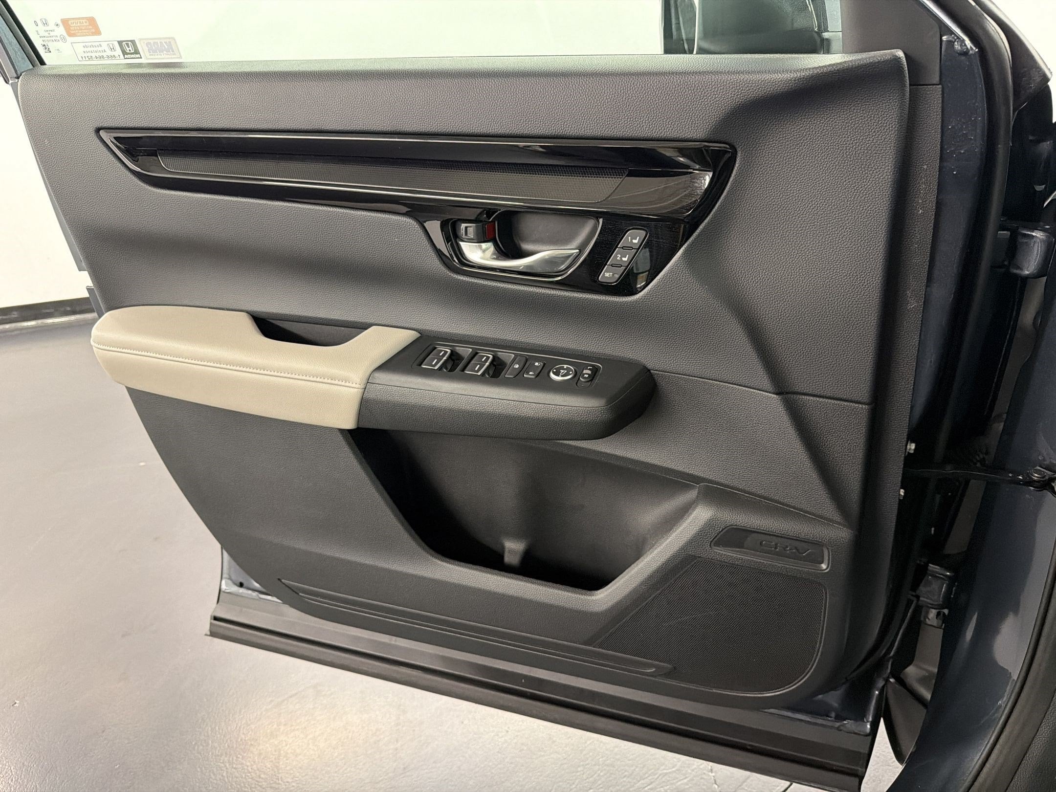 2025 Honda CR-V EX-L - Photo 22