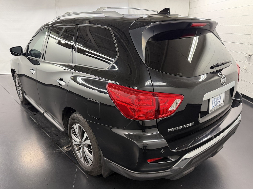 Used 2019 Nissan Pathfinder S SUV