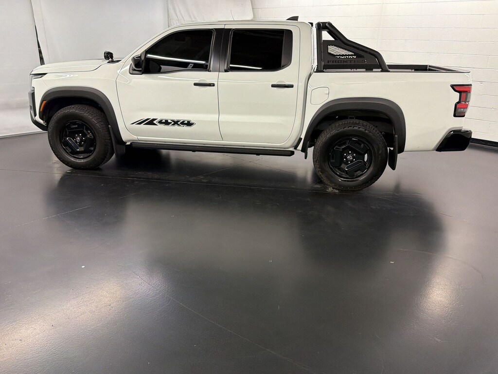 Used 2024 Nissan Frontier SV Truck Crew Cab