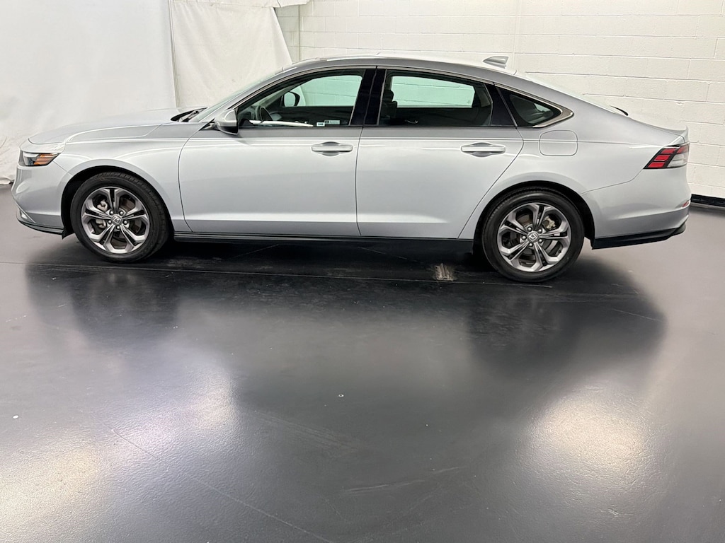 Used 2023 Honda Accord EX Sedan