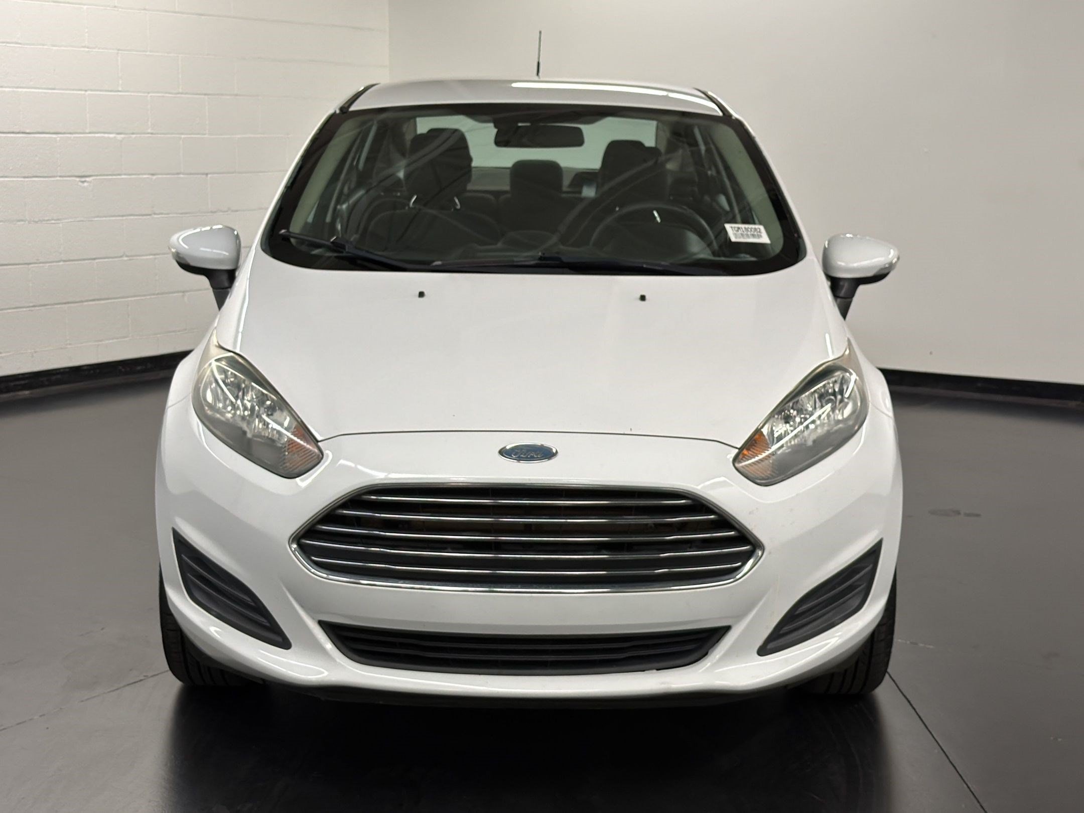 Fiesta SE Sedan