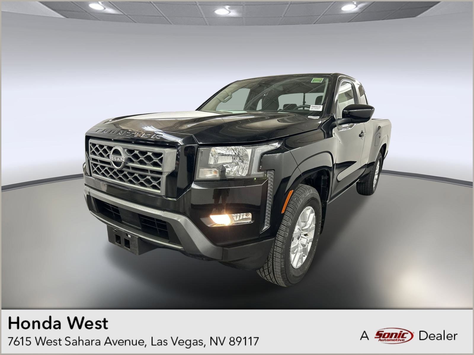 2022 Nissan Frontier SV's photo