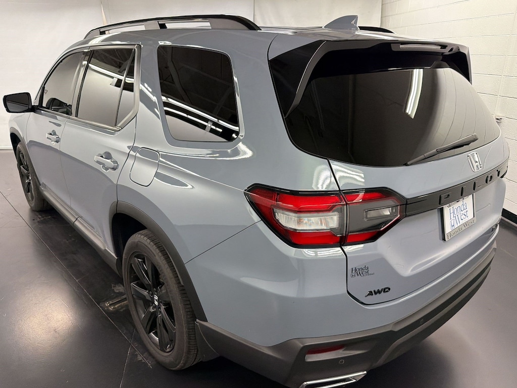 Certified 2025 Honda Pilot Black Edition SUV