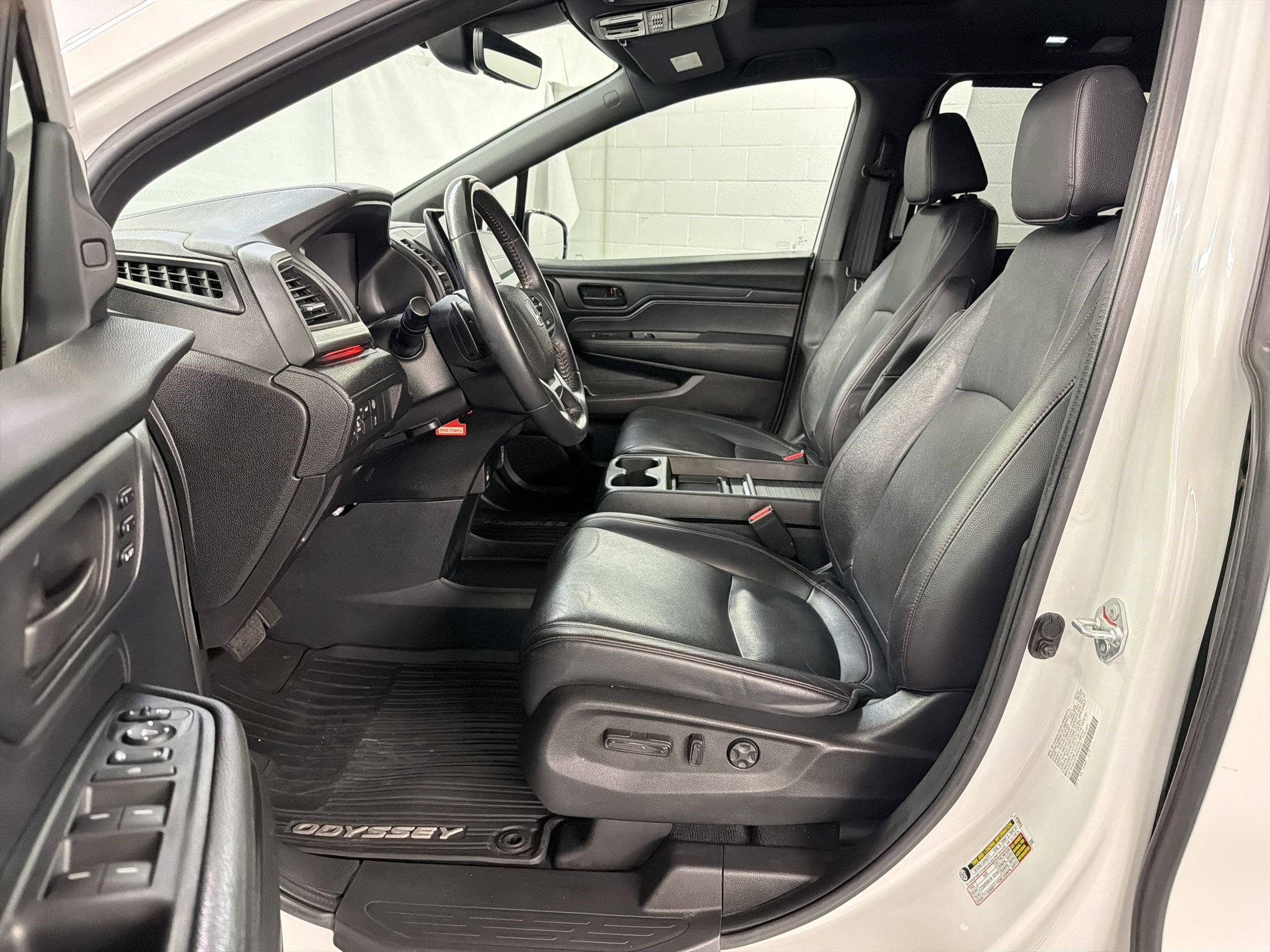 2023 Honda Odyssey Sport photo 4