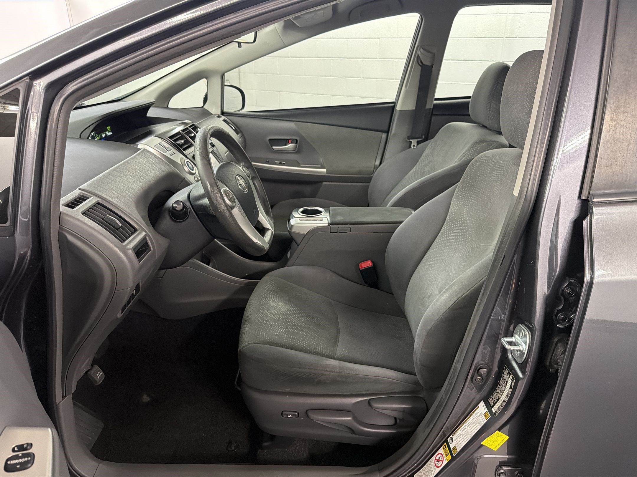 Prius V Two Wagon