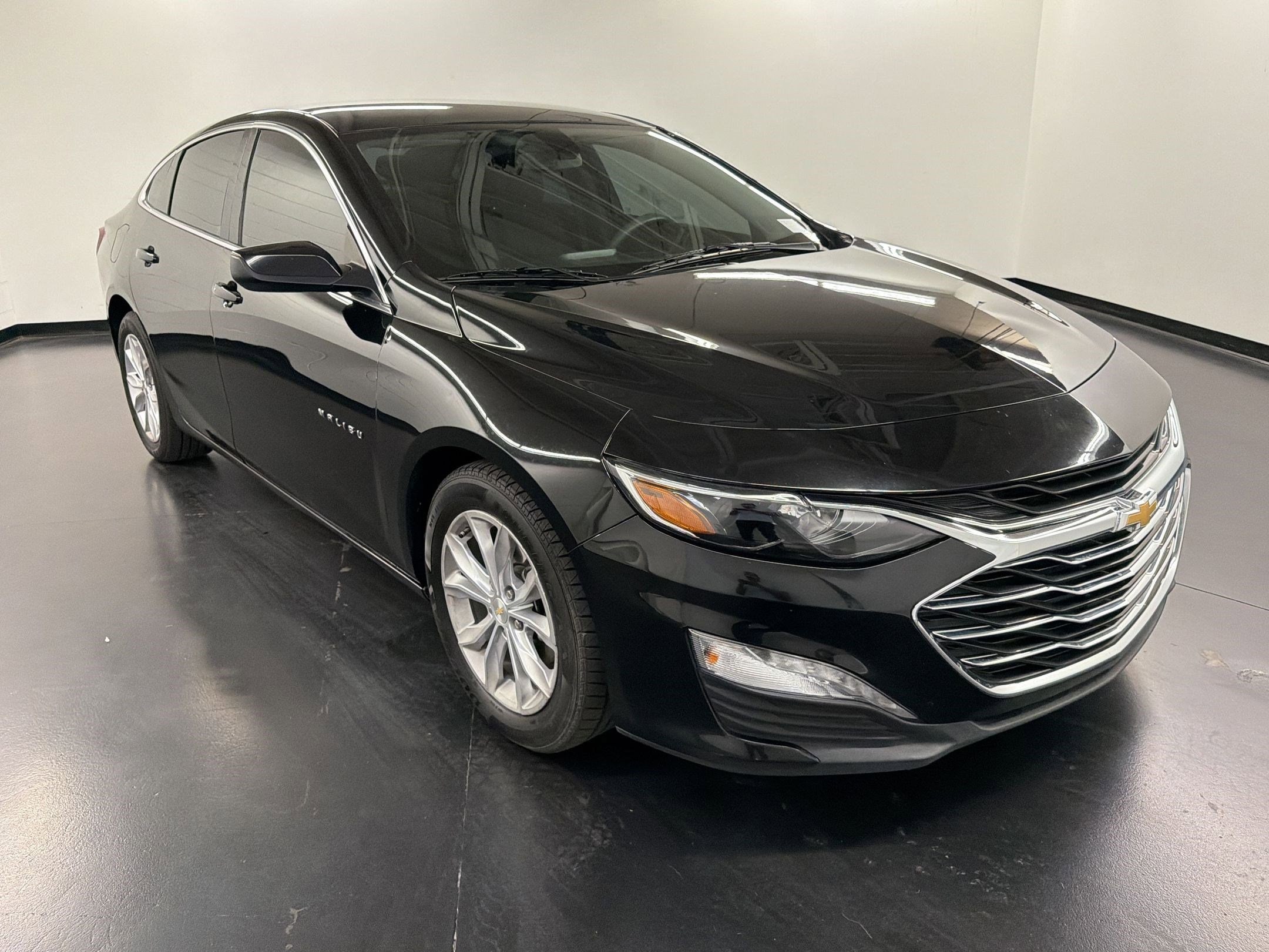 2022 Chevrolet Malibu LT photo 6