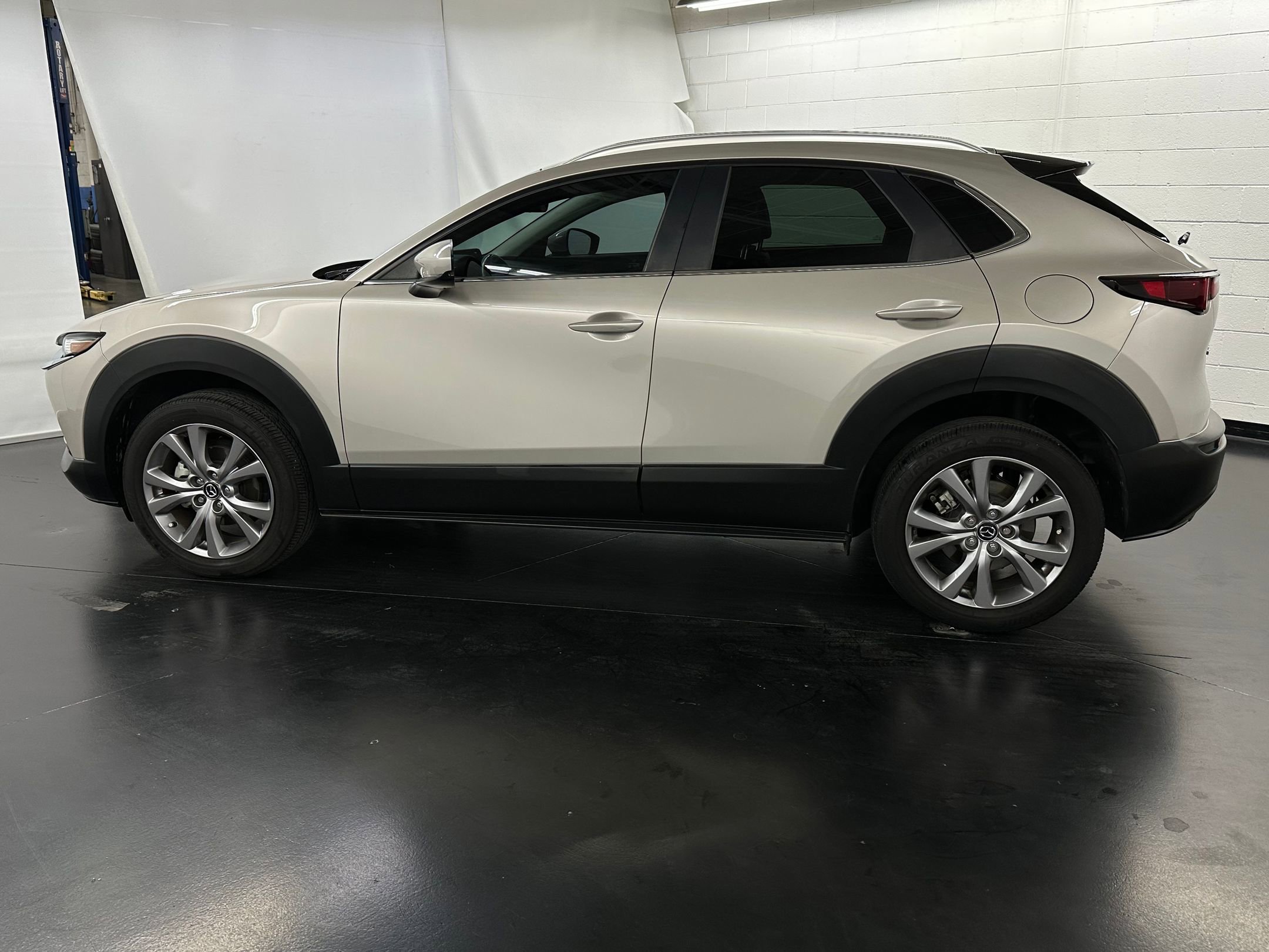 2023 Mazda CX-30 2.5 Select photo 2