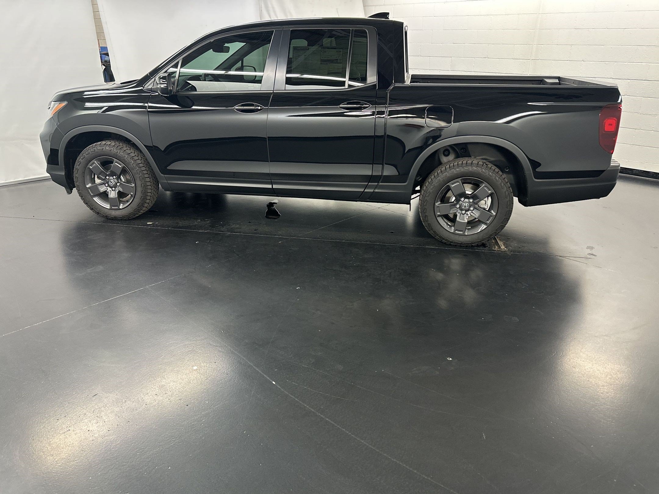 2026 Honda Ridgeline TrailSport - Photo 2