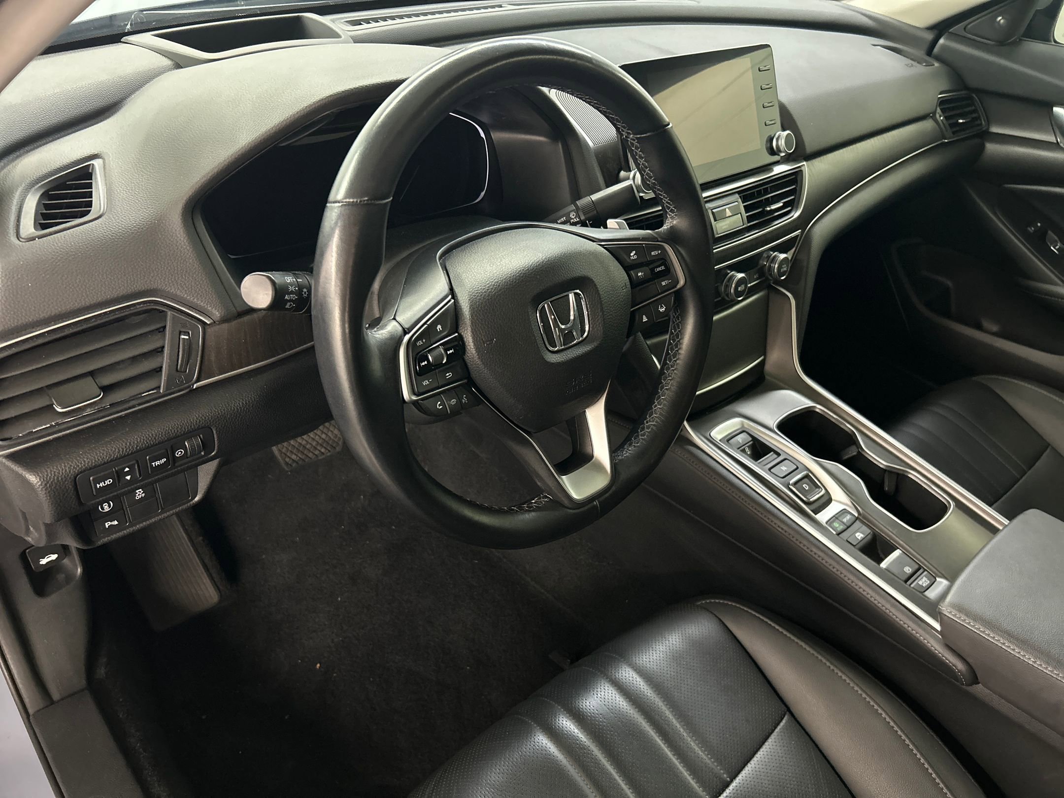 2022 Honda Accord Hybrid Touring photo 4