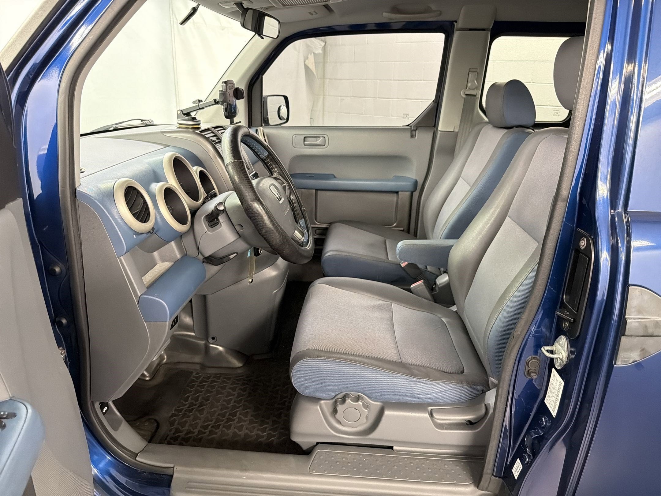 2003 Honda Element EX photo 4