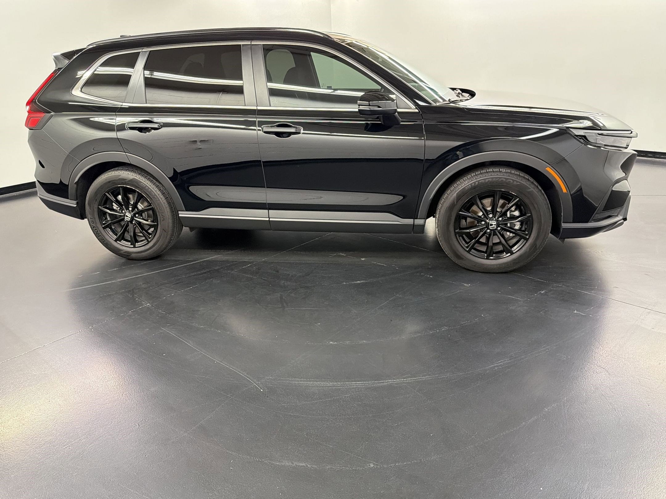 2023 Honda CR-V Hybrid Sport photo 3