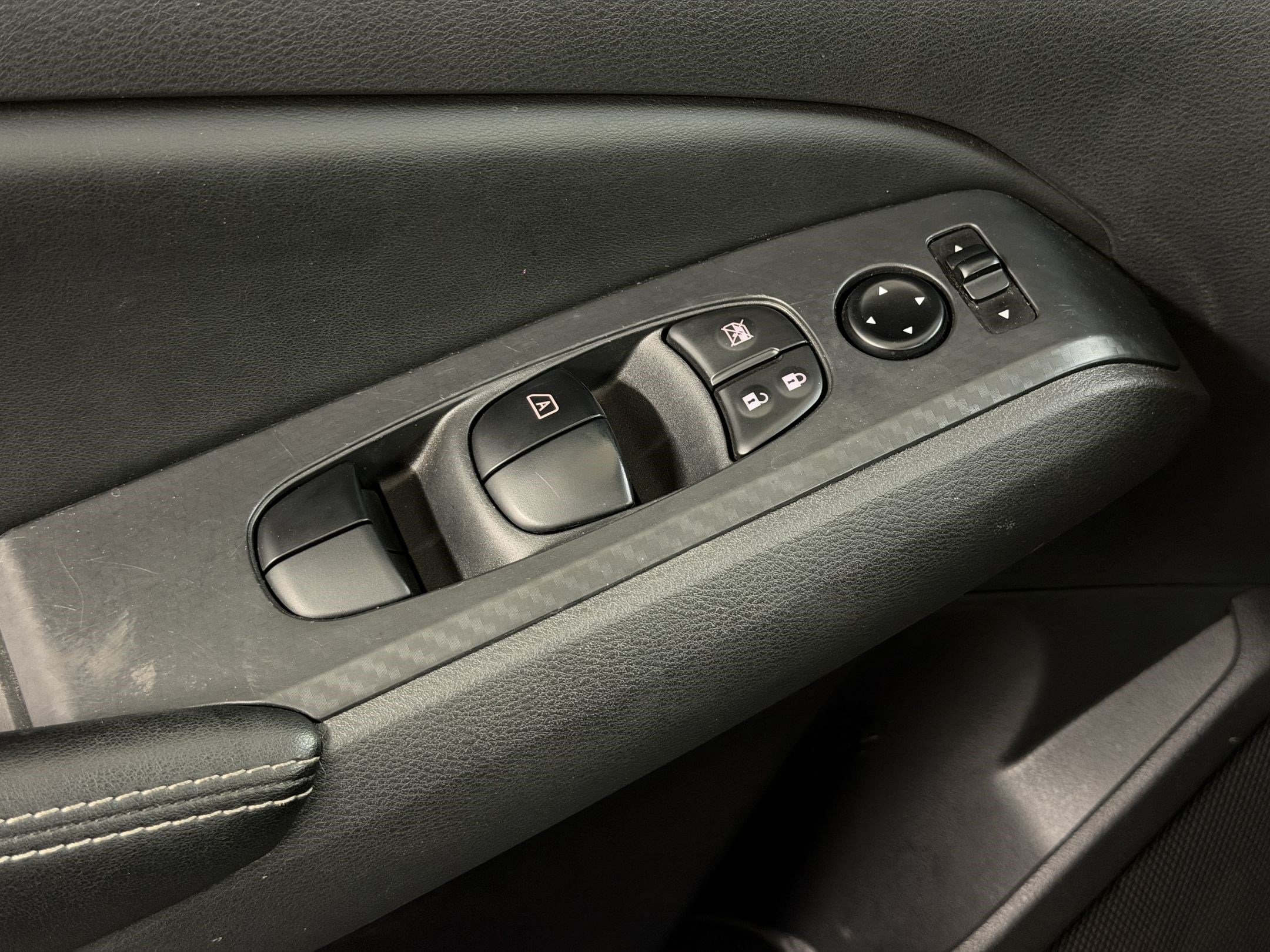 2025 Nissan Altima SV - Photo 25