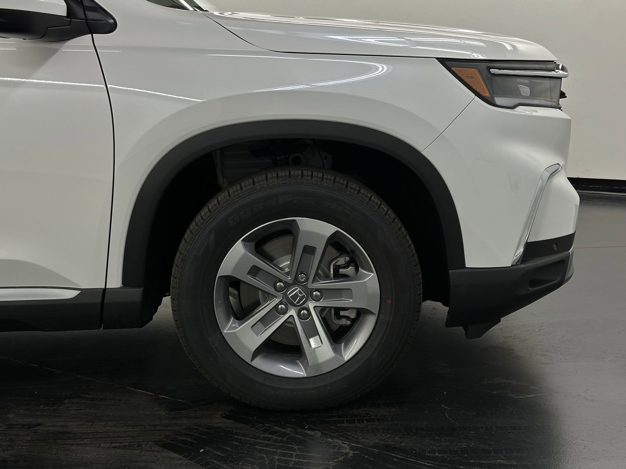 2025 Honda Pilot EX-L - Photo 12