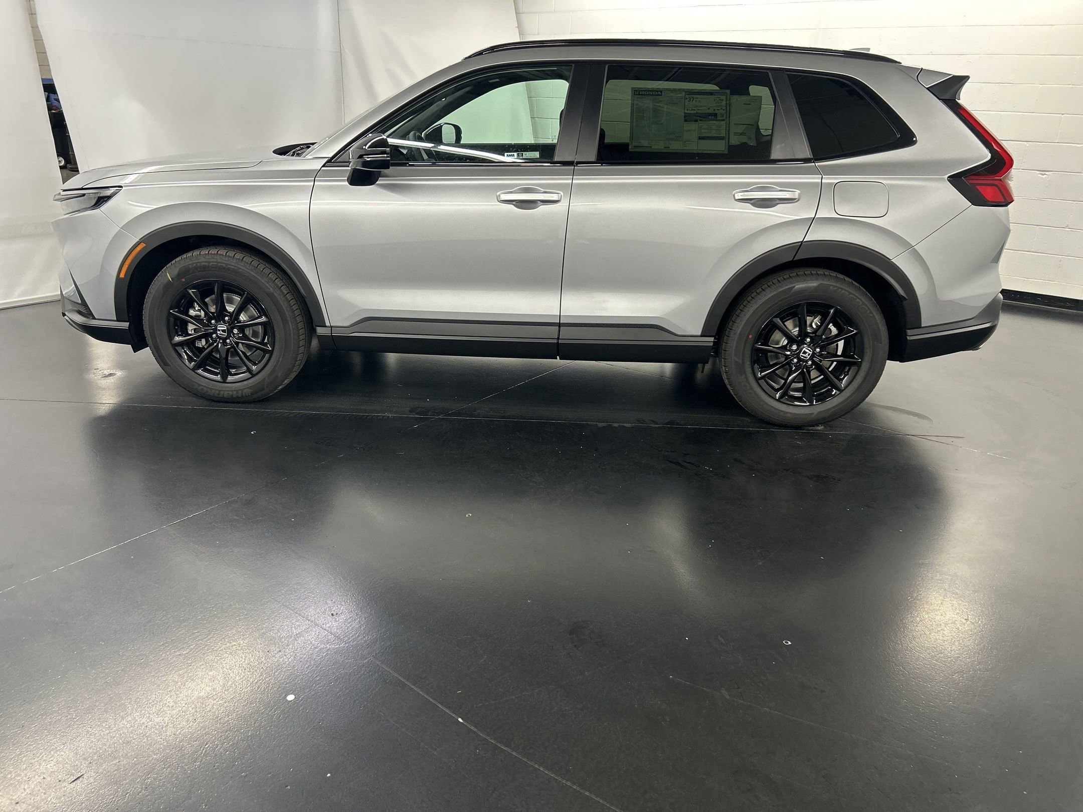 2026 Honda CR-V Hybrid Sport photo 2