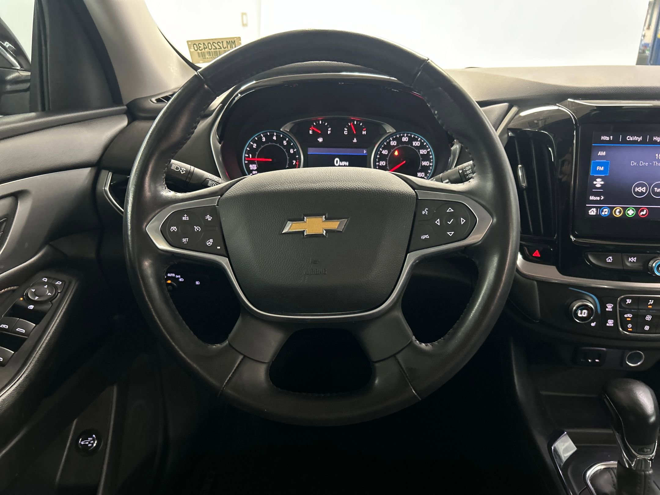 2021 Chevrolet Traverse Leather photo 2