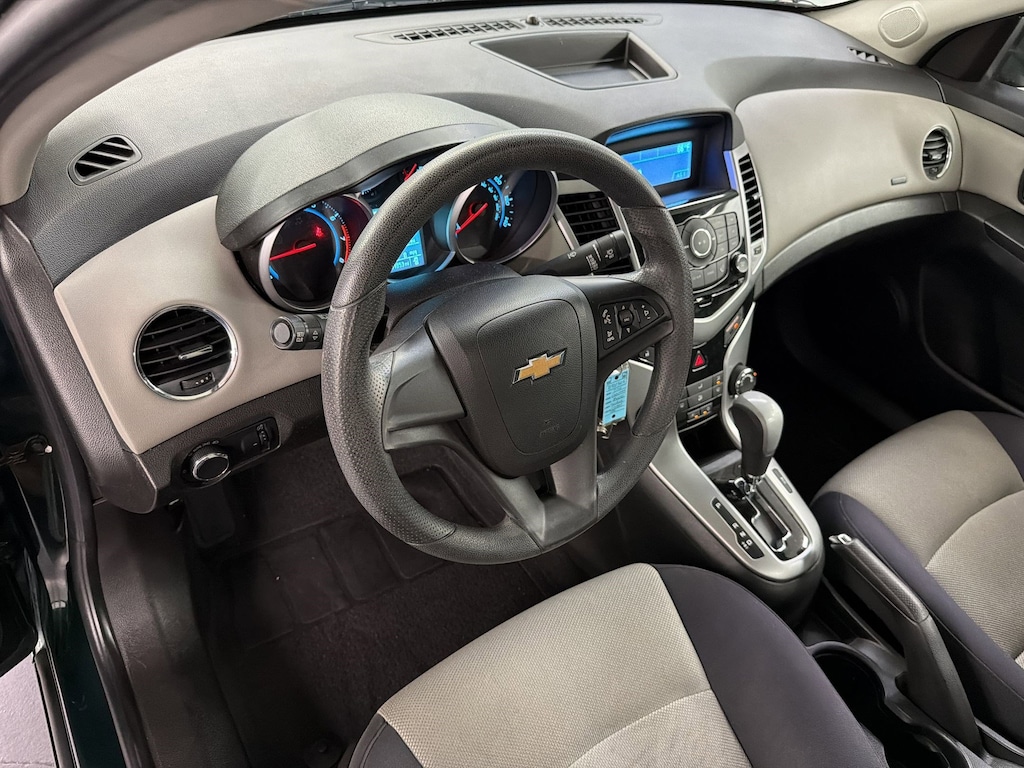 Used 2014 Chevrolet Cruze LS Sedan