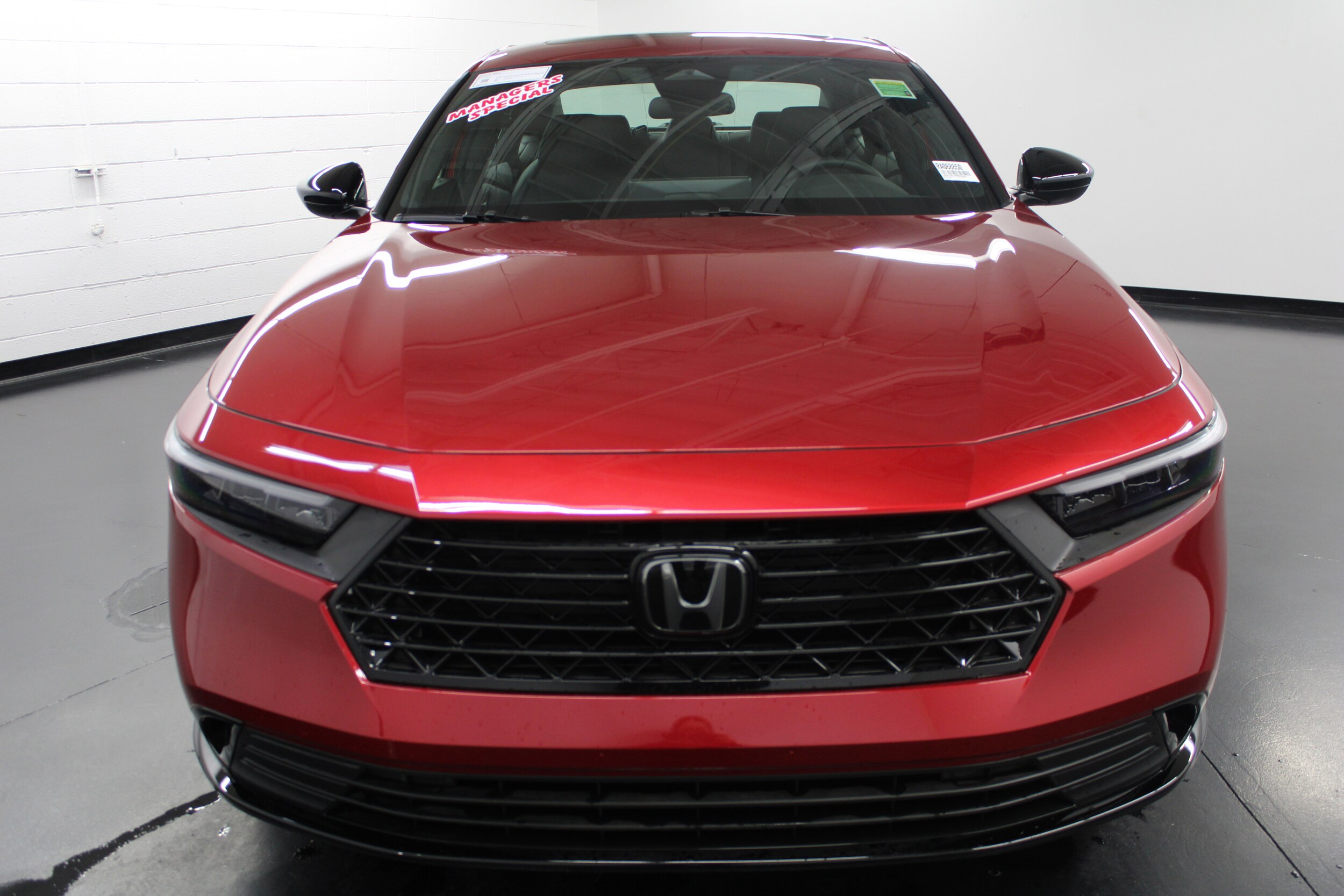 2025 Honda Accord Hybrid Sport-L photo 2