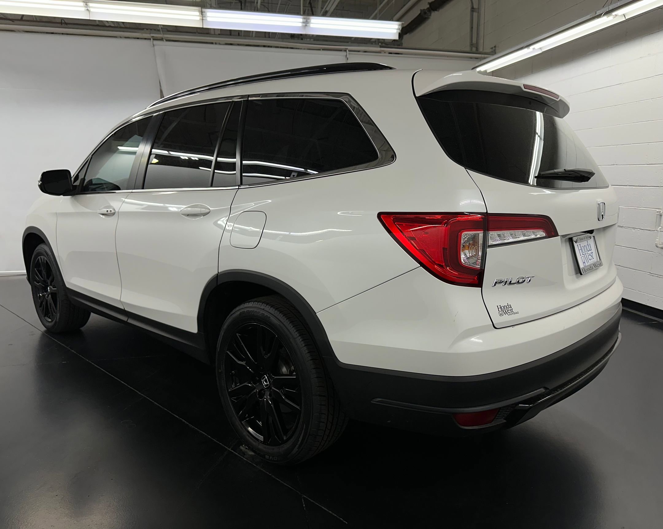 2022 Honda Pilot Special Edition photo 2