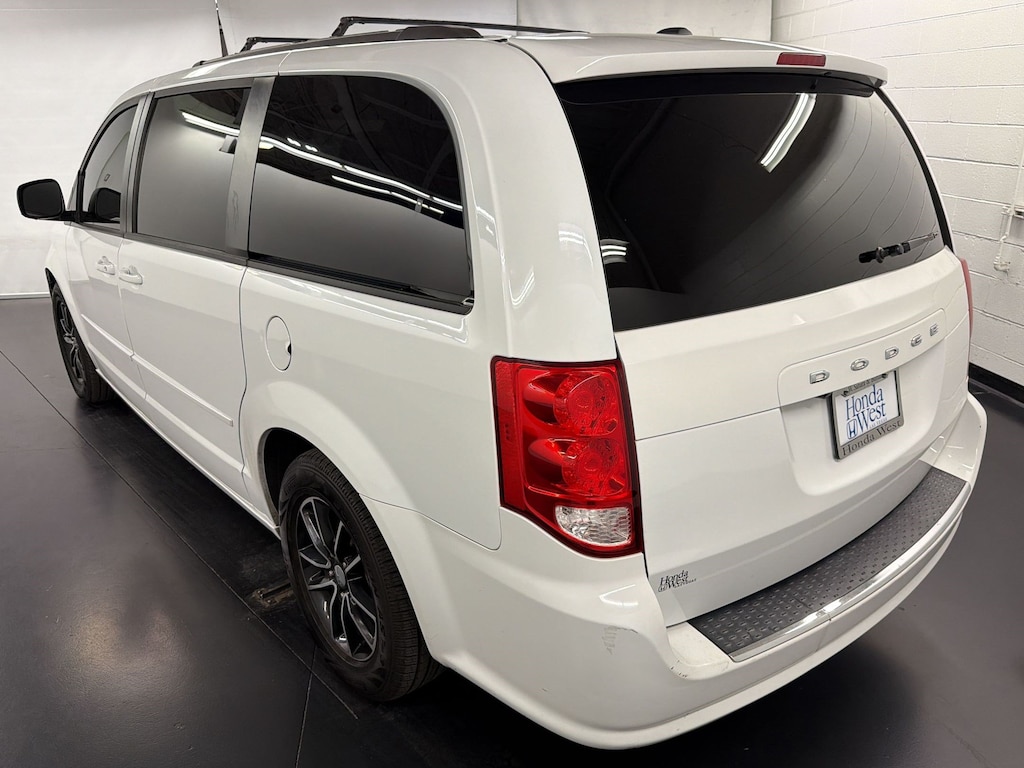 Used 2017 Dodge Grand Caravan GT Van