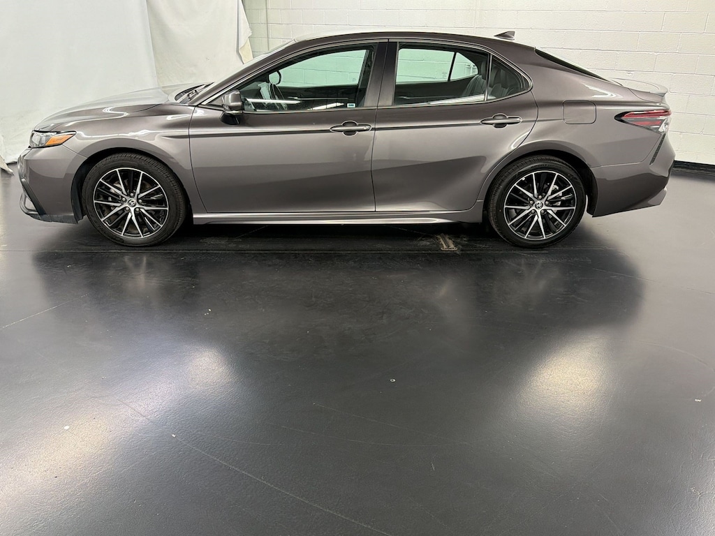Used 2024 Toyota Camry SE Sedan