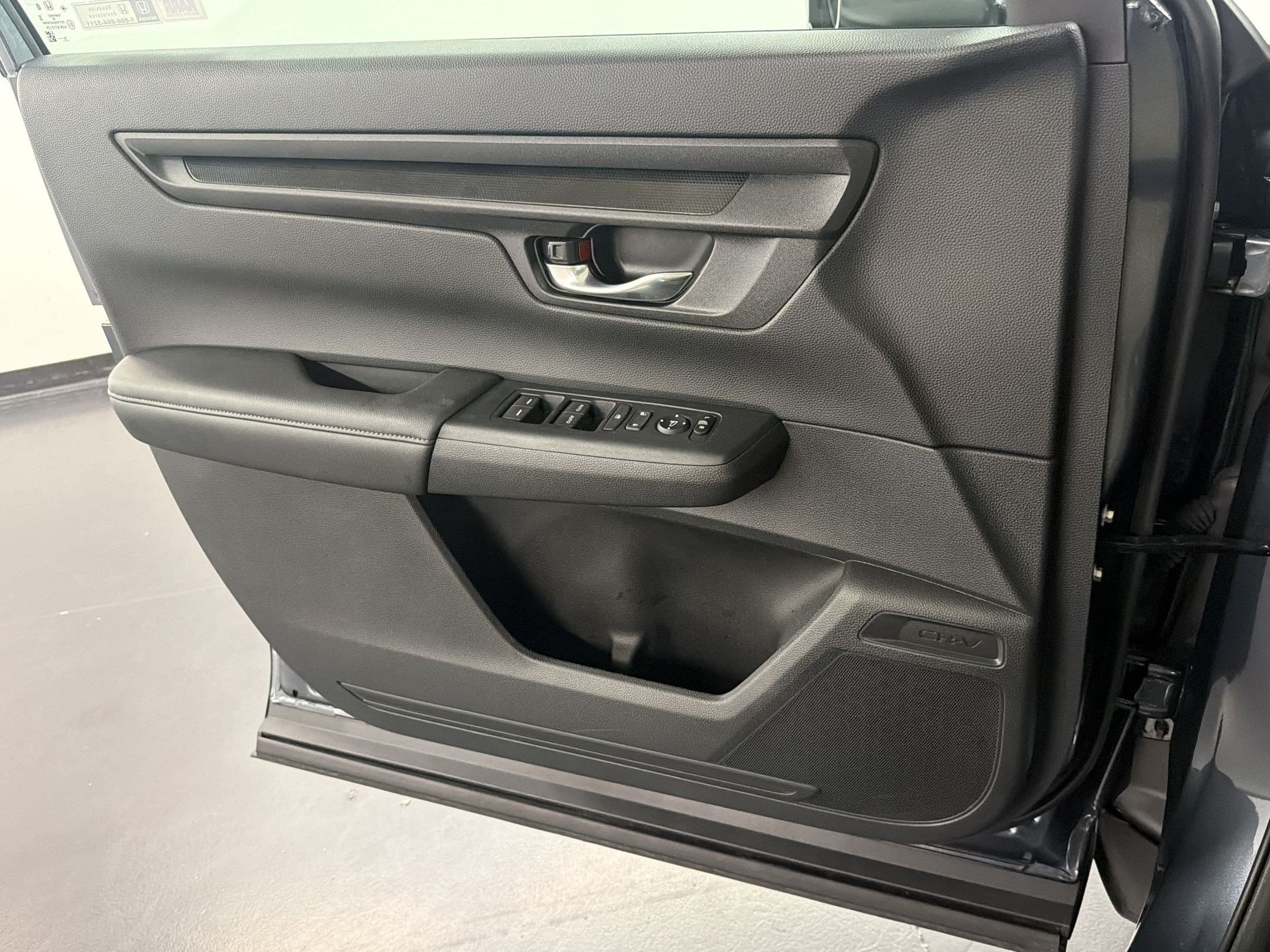 2026 Honda CR-V EX - Photo 14
