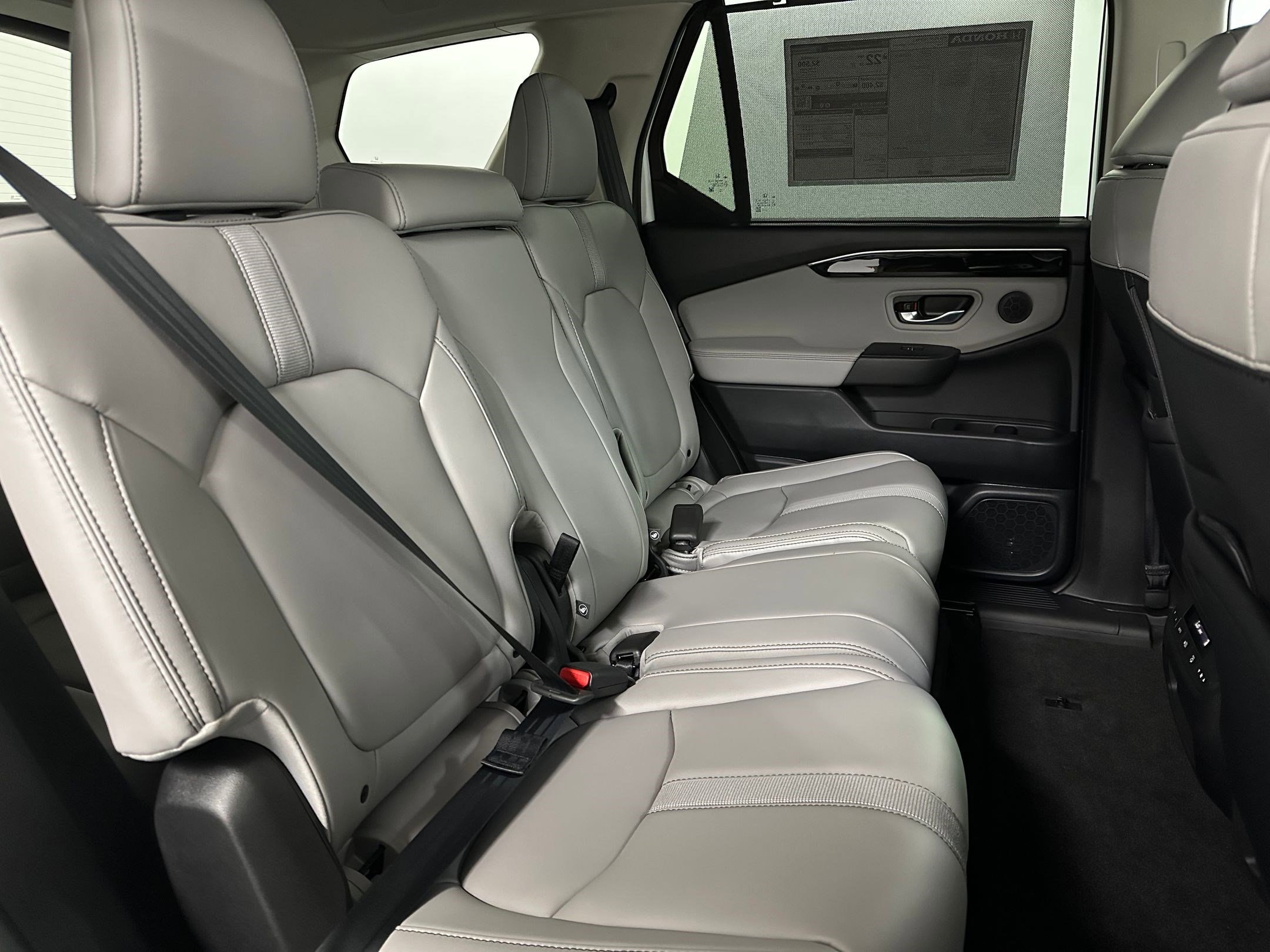 2025 Honda Pilot EX-L - Photo 31