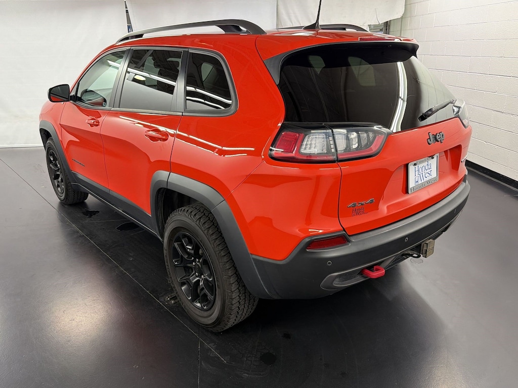 Used 2021 Jeep Cherokee Trailhawk SUV
