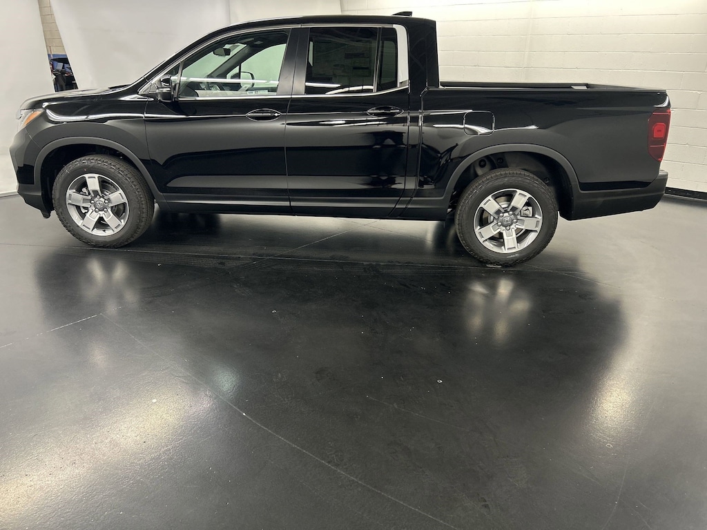New 2025 Honda Ridgeline RTL Truck Crew Cab