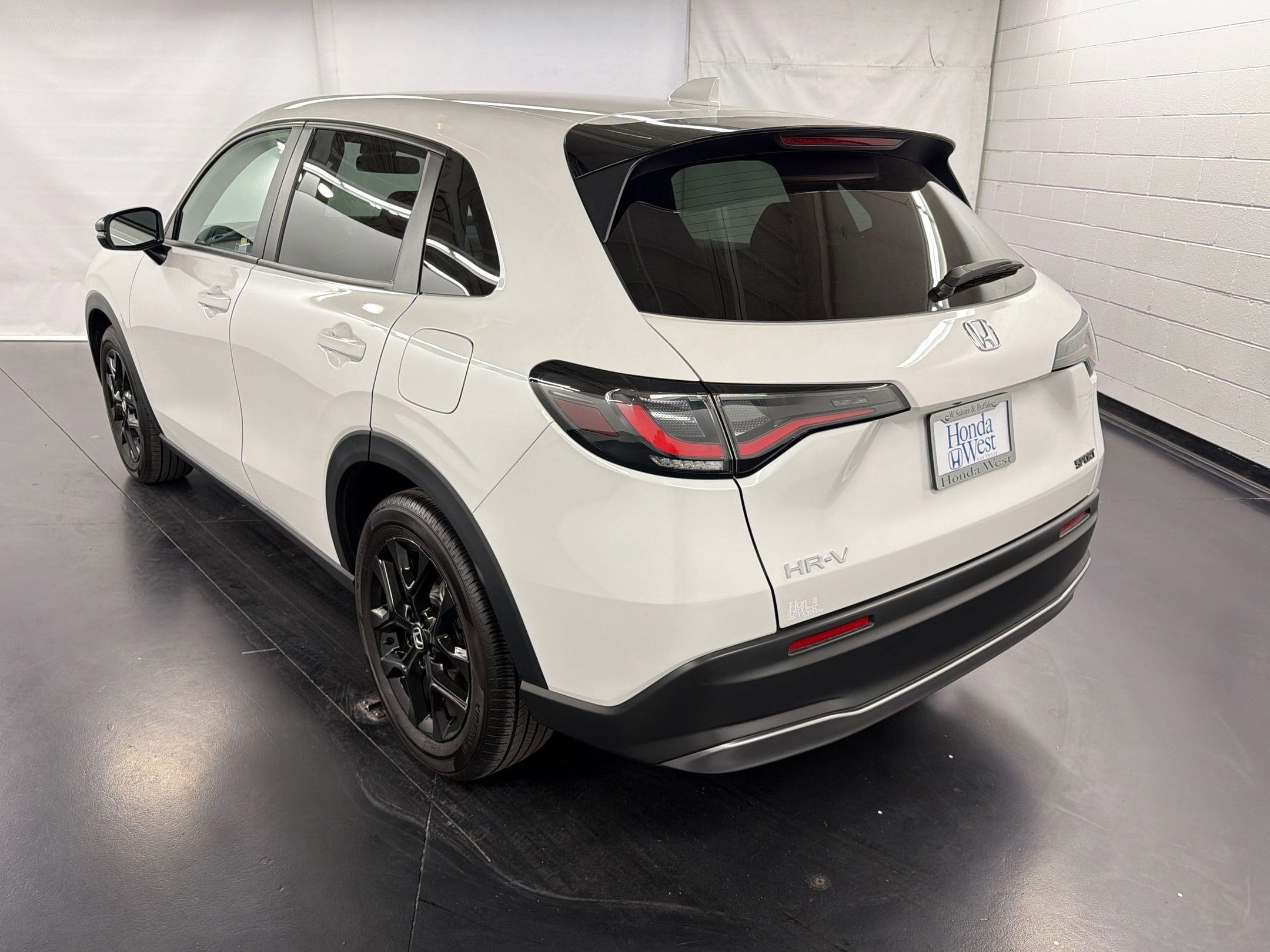 2024 Honda HR-V Sport photo 2