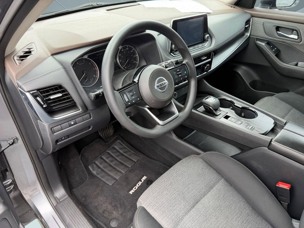 Used 2021 Nissan Rogue SV SUV