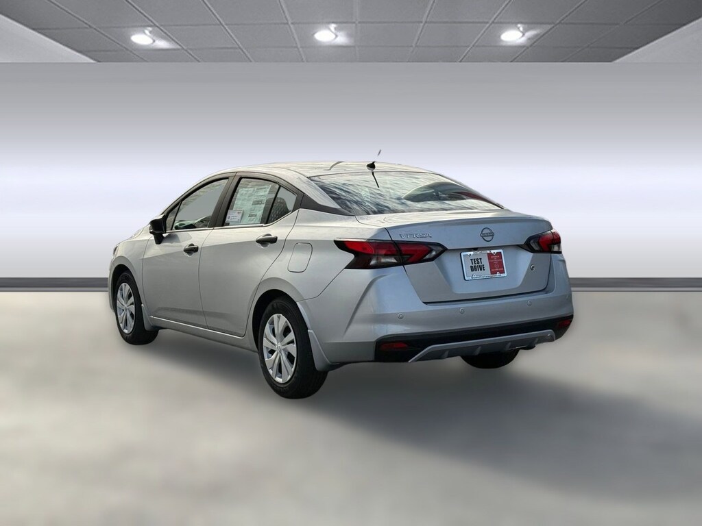 New 2025 Nissan Versa 1.6 S Sedan
