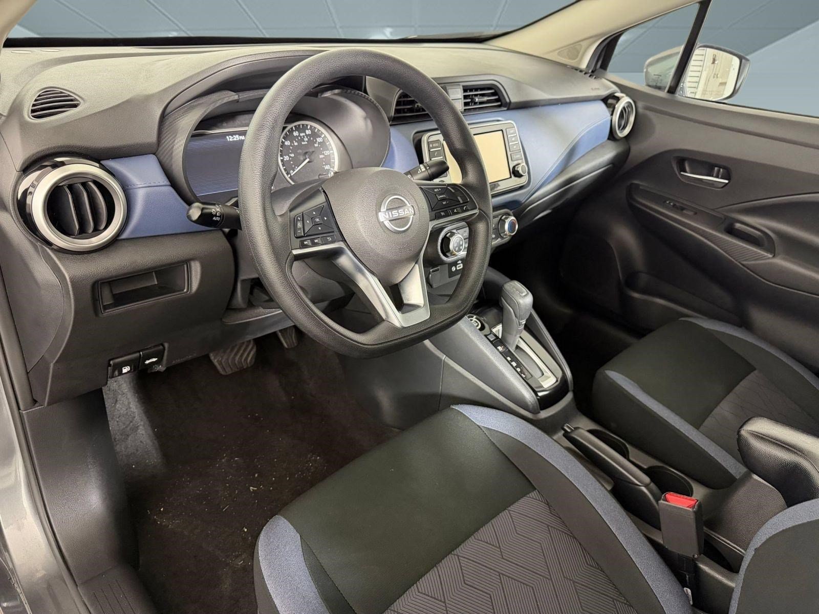 Versa 1.6 SV Sedan