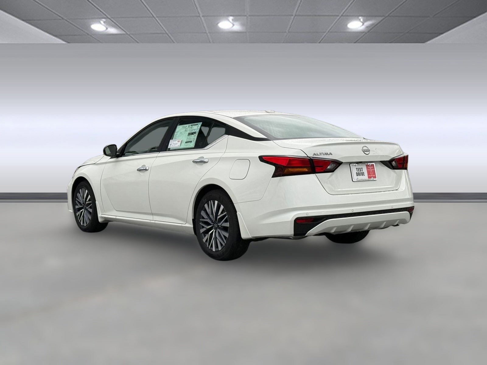 2025 Nissan Altima SV photo 2