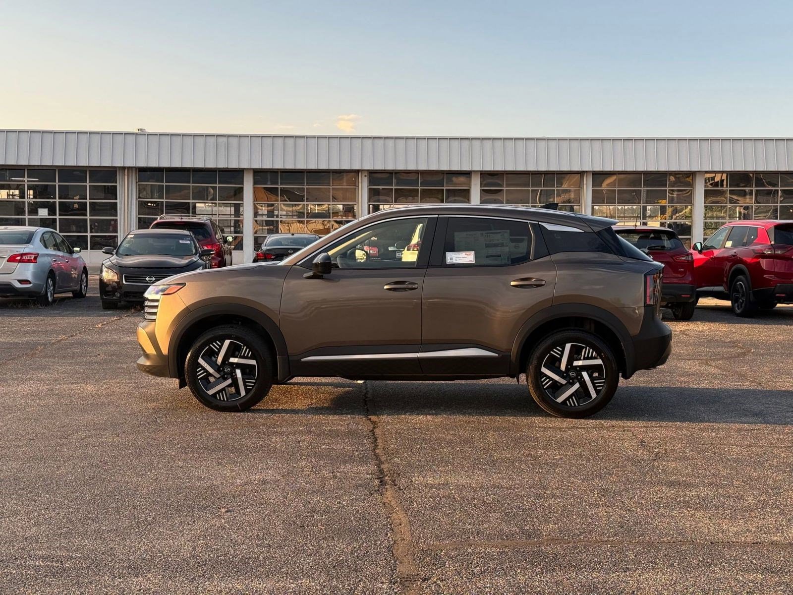 2026 Nissan Kicks SV photo 2